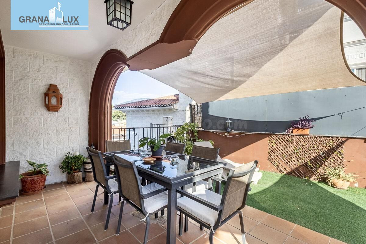 Casa en Gojar con patio de 65m - foto 4