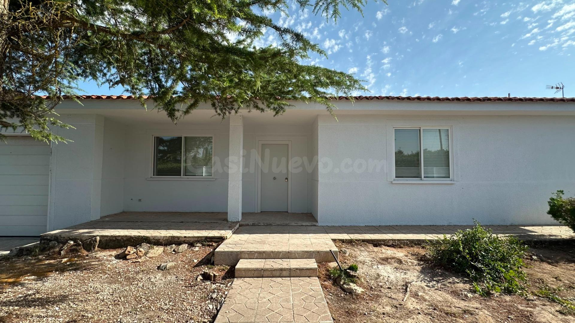 Disfruta de un chalet cómodo y recién actualizado - foto 2