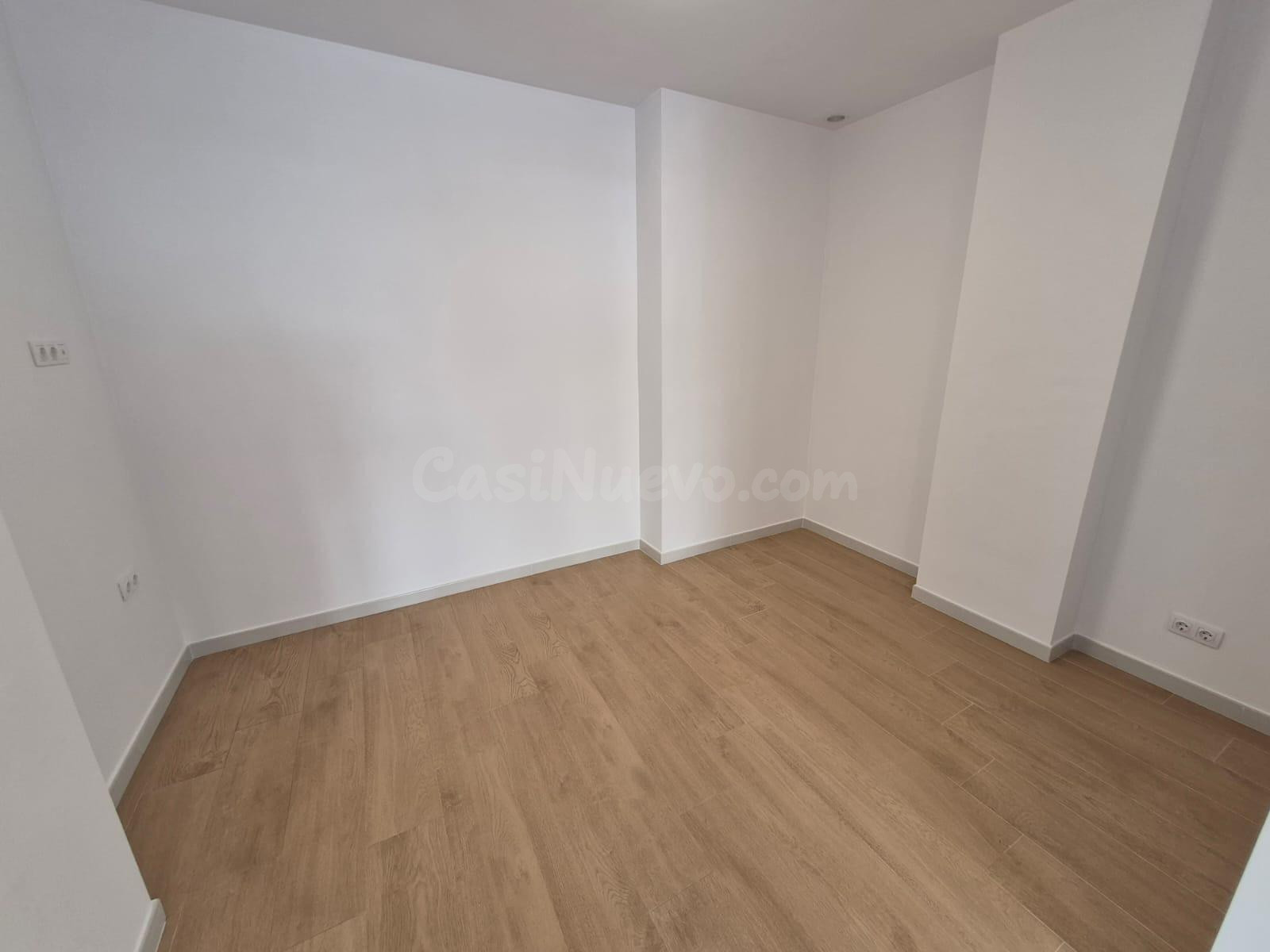 Piso en planta baja en la zona de Hornos Púnicos - foto 2