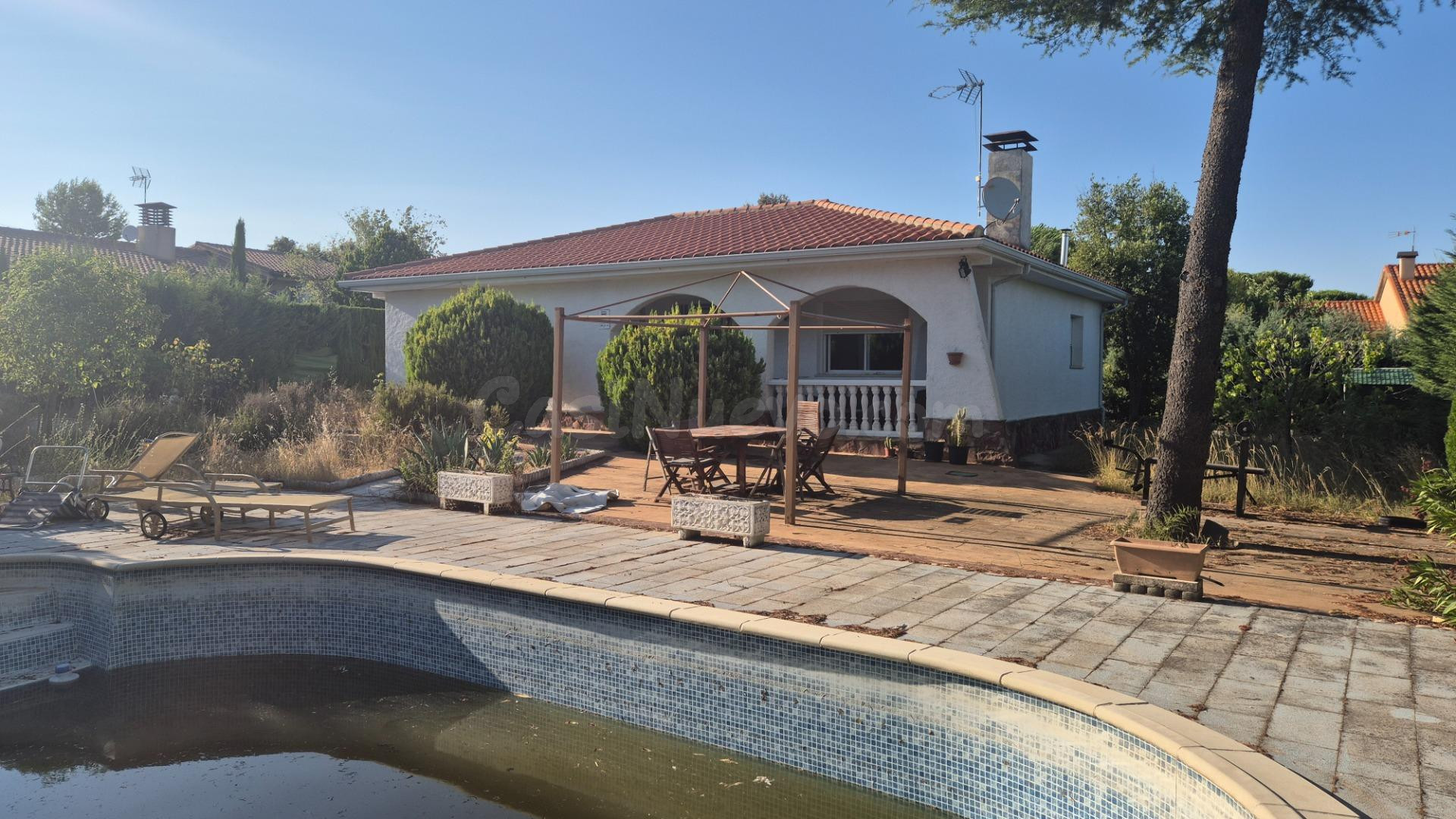 Chalet en venta en Eurovillas - foto 3