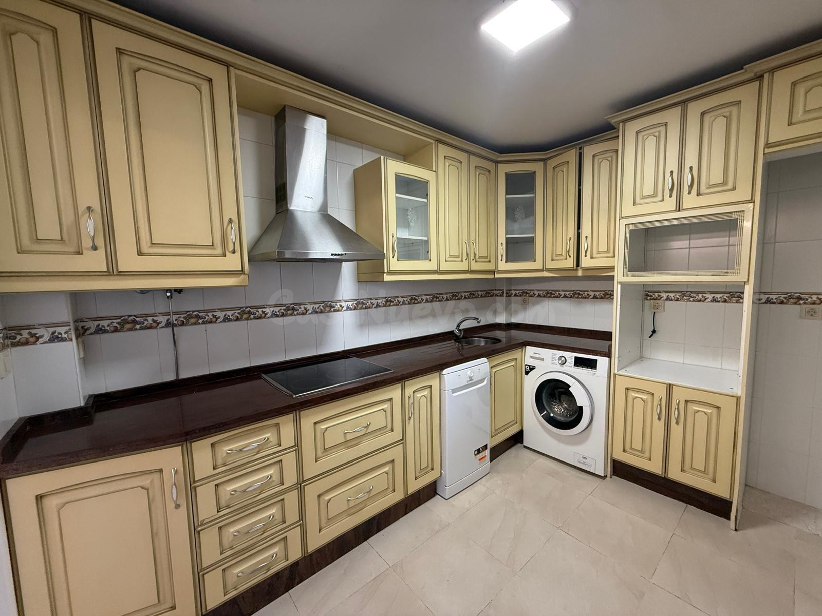 Adosado en venta en Camposoto: comodidad y ubicación para disfrutar en familia