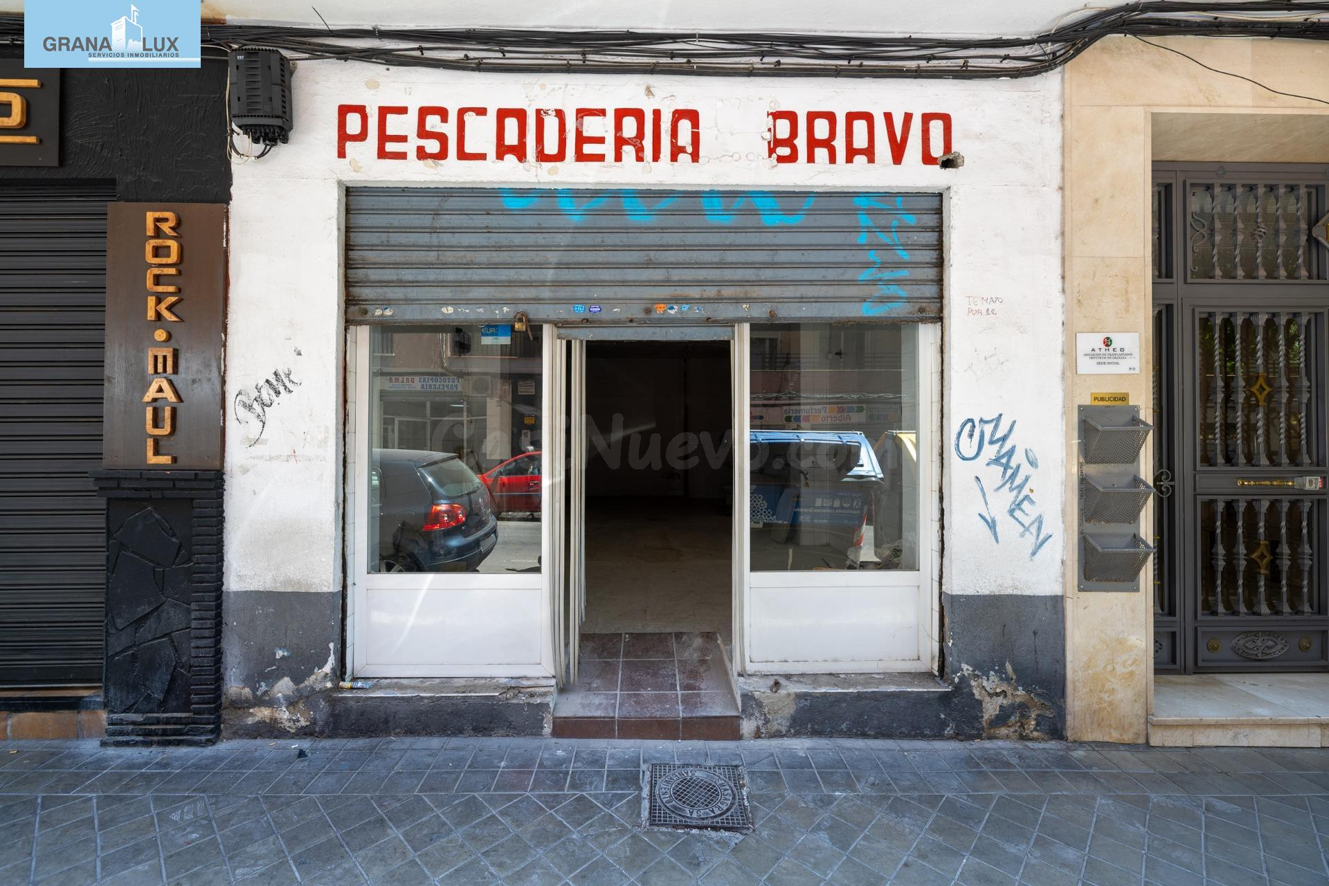 Local comercial 47m² en venta - Plaza de toros - foto 2