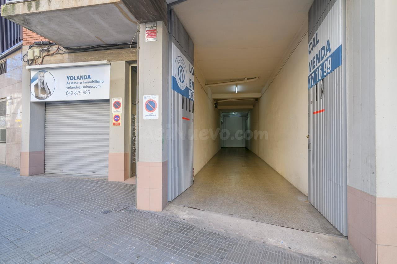 Bases de Manresa-Local comercial en venta reformado de 380 m - foto 4