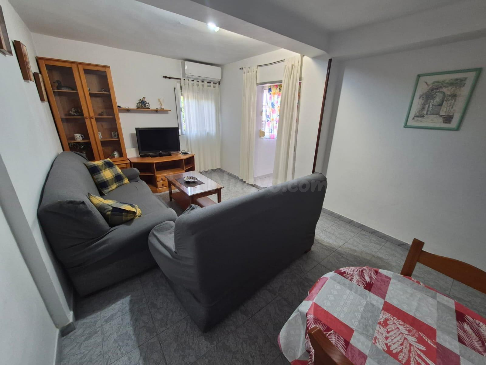 Vivienda con licencia turística a la venta - foto 4