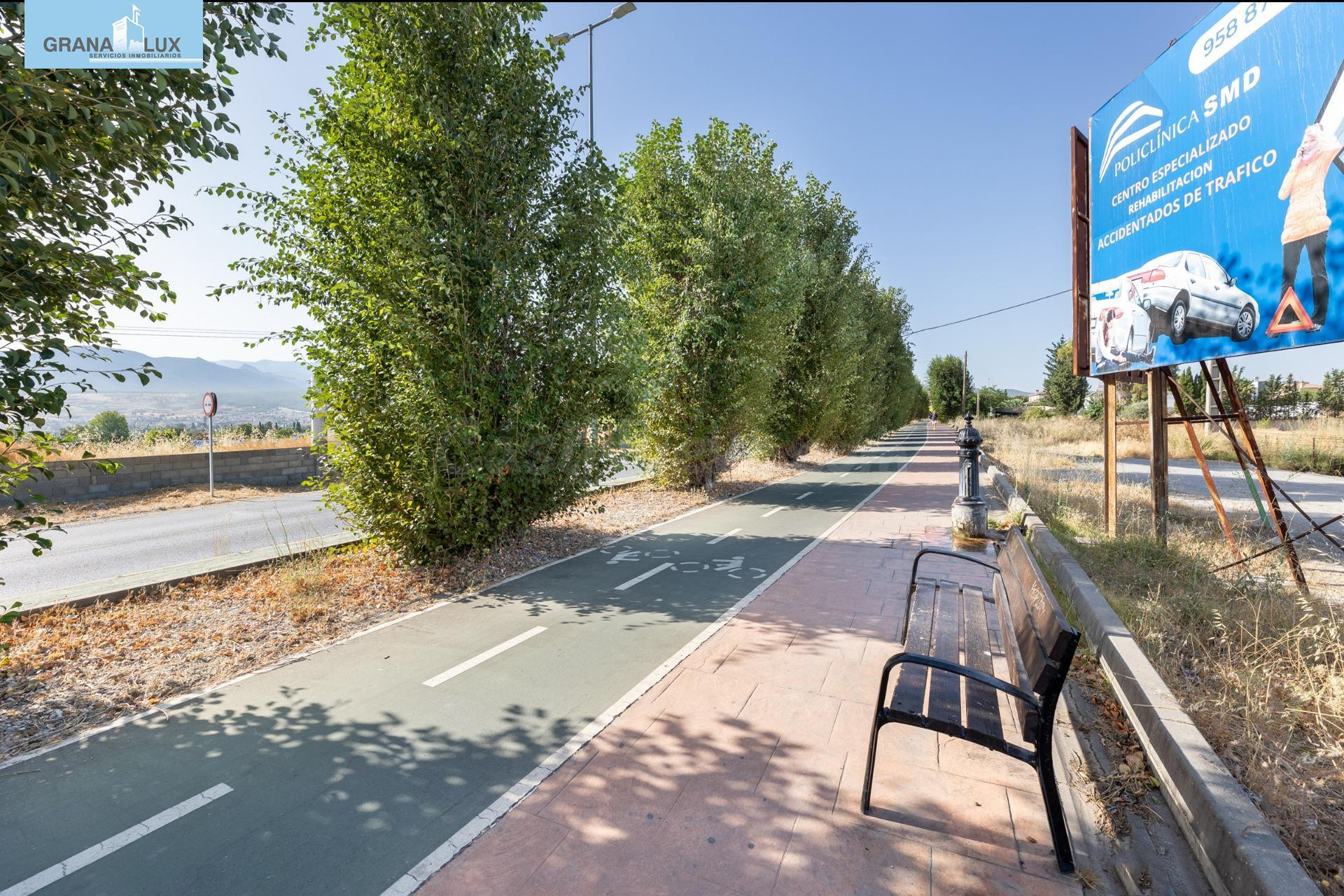 FINCA RÚSTICA A LA ENTRADA DE OGÍJARES.