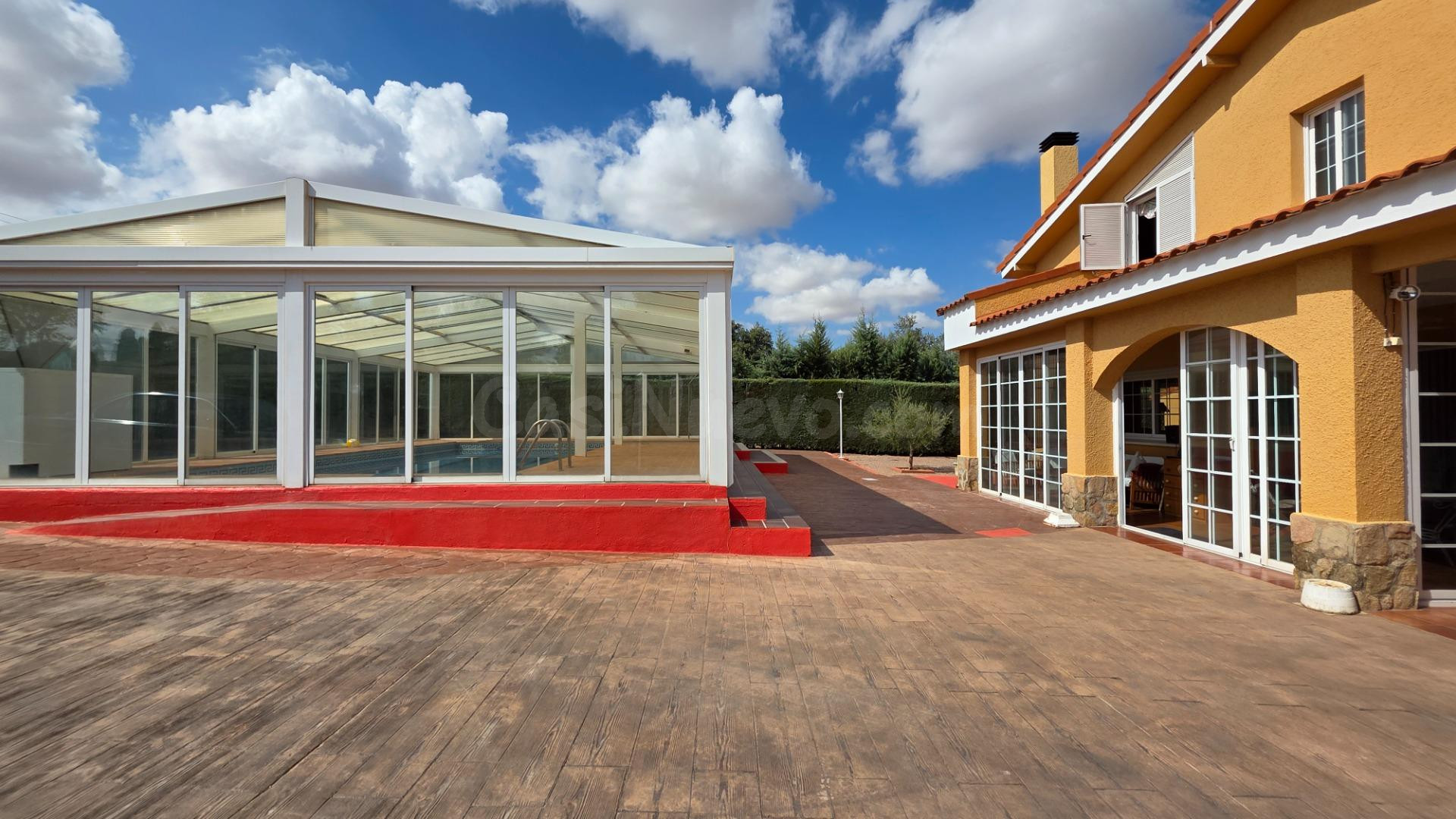 Gran chalet con piscina cubierta - foto 4