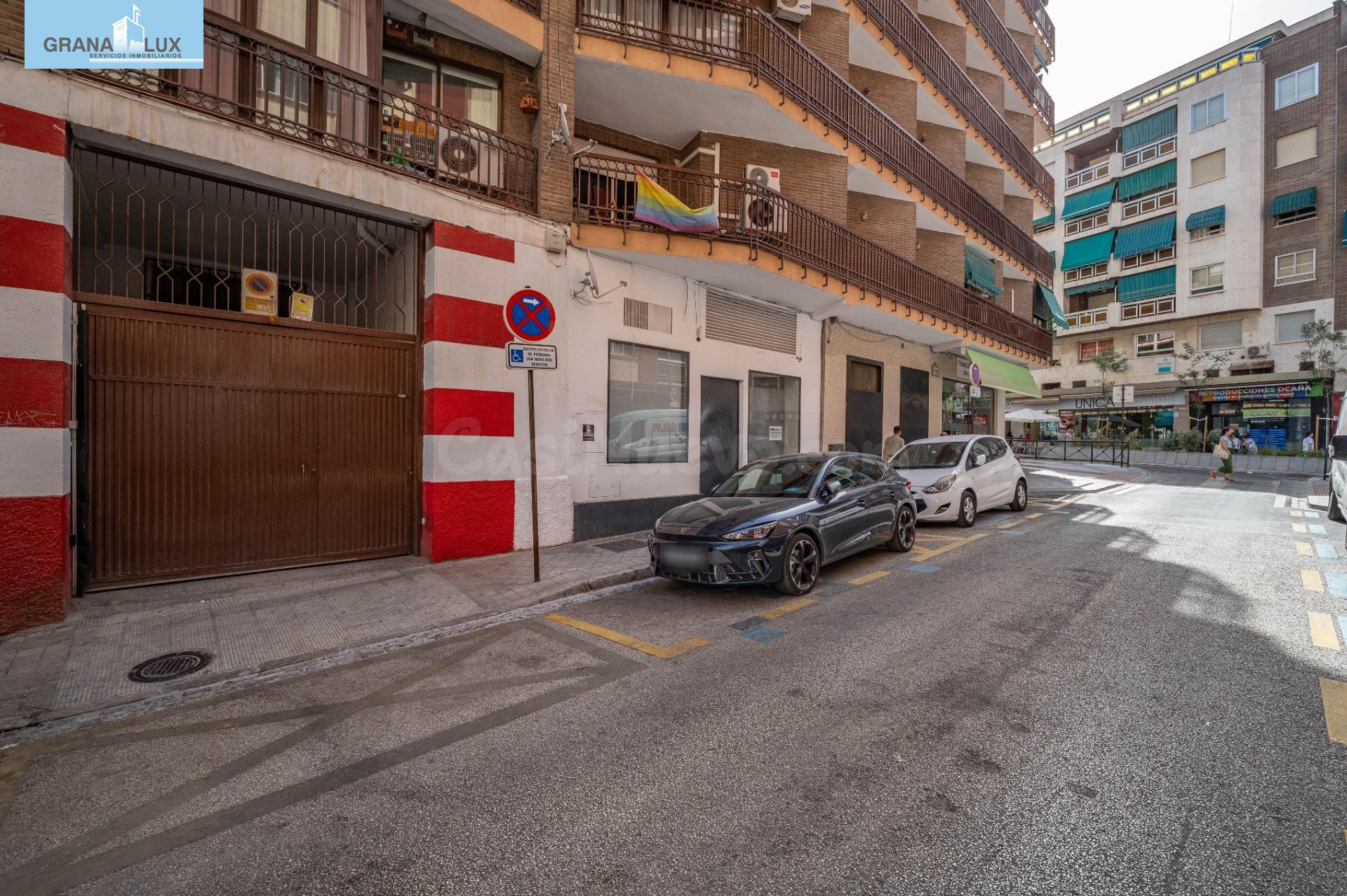 ¡Oportunidad Única! Garaje en el Corazón de Granada por solo