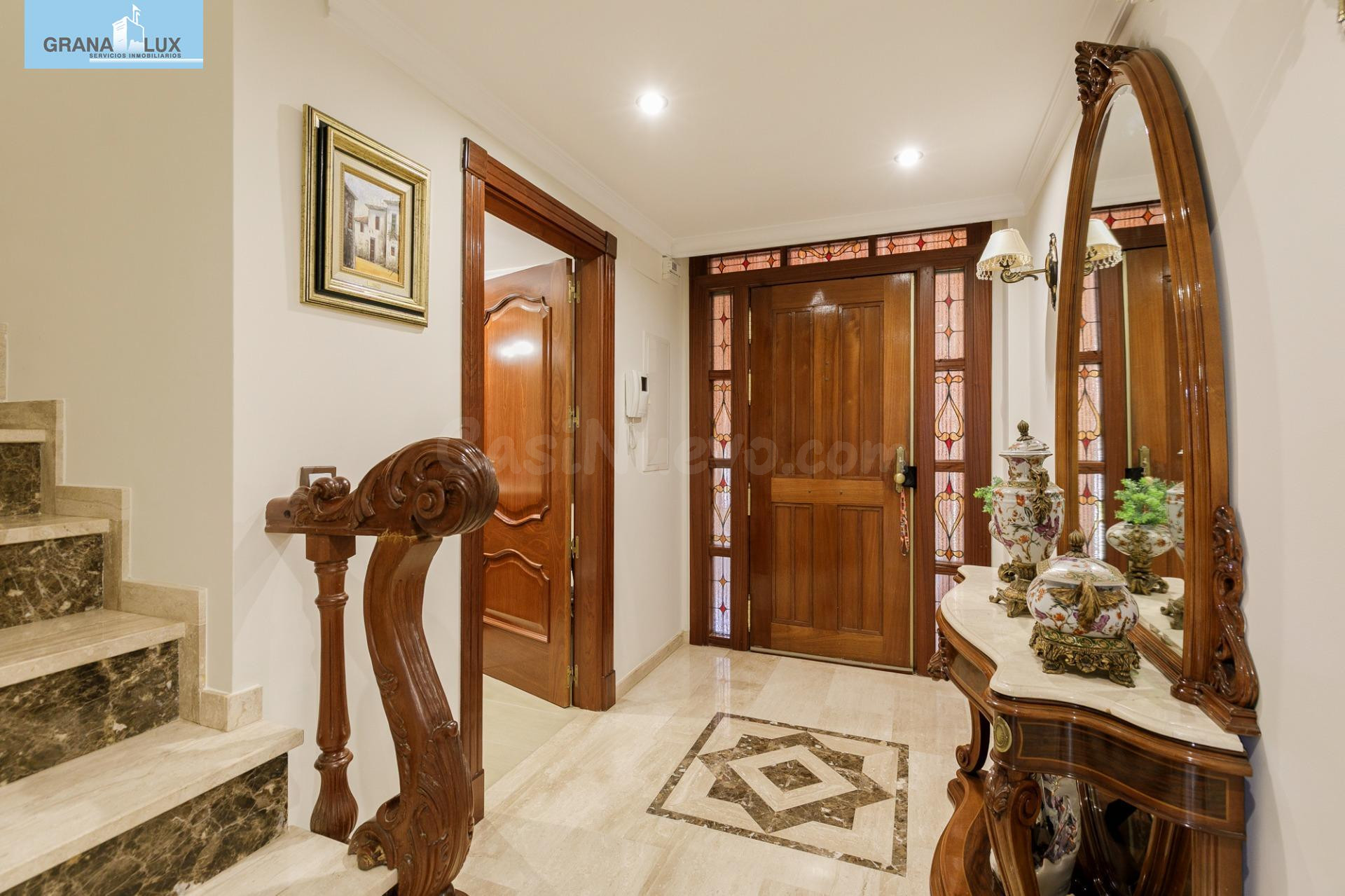 Chalet accesible de gran amplitud, con jardín privado, garaj - foto 5