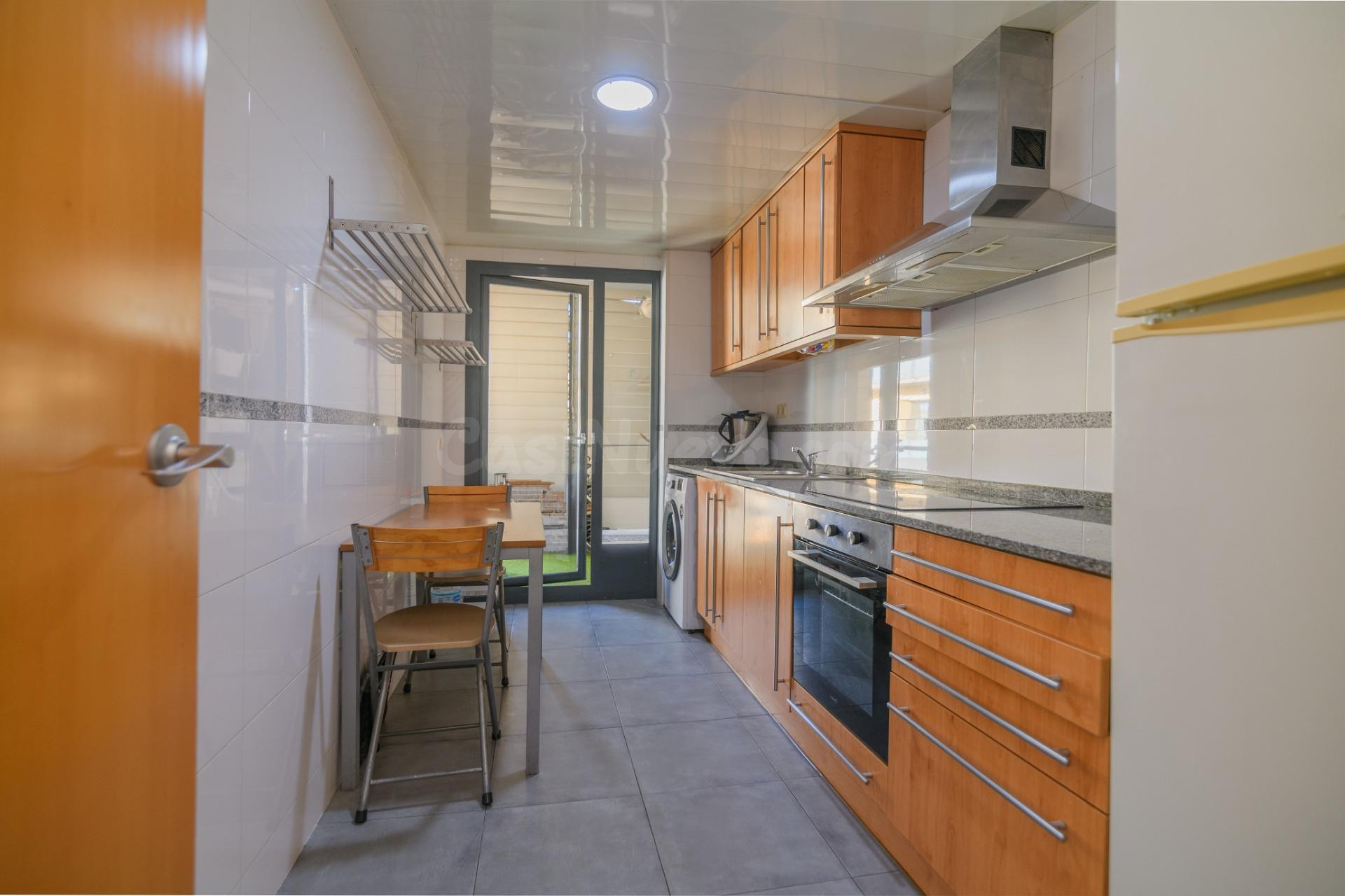 Impecable y céntrico en Manresa: 3 hab, suite y balcón - foto 3
