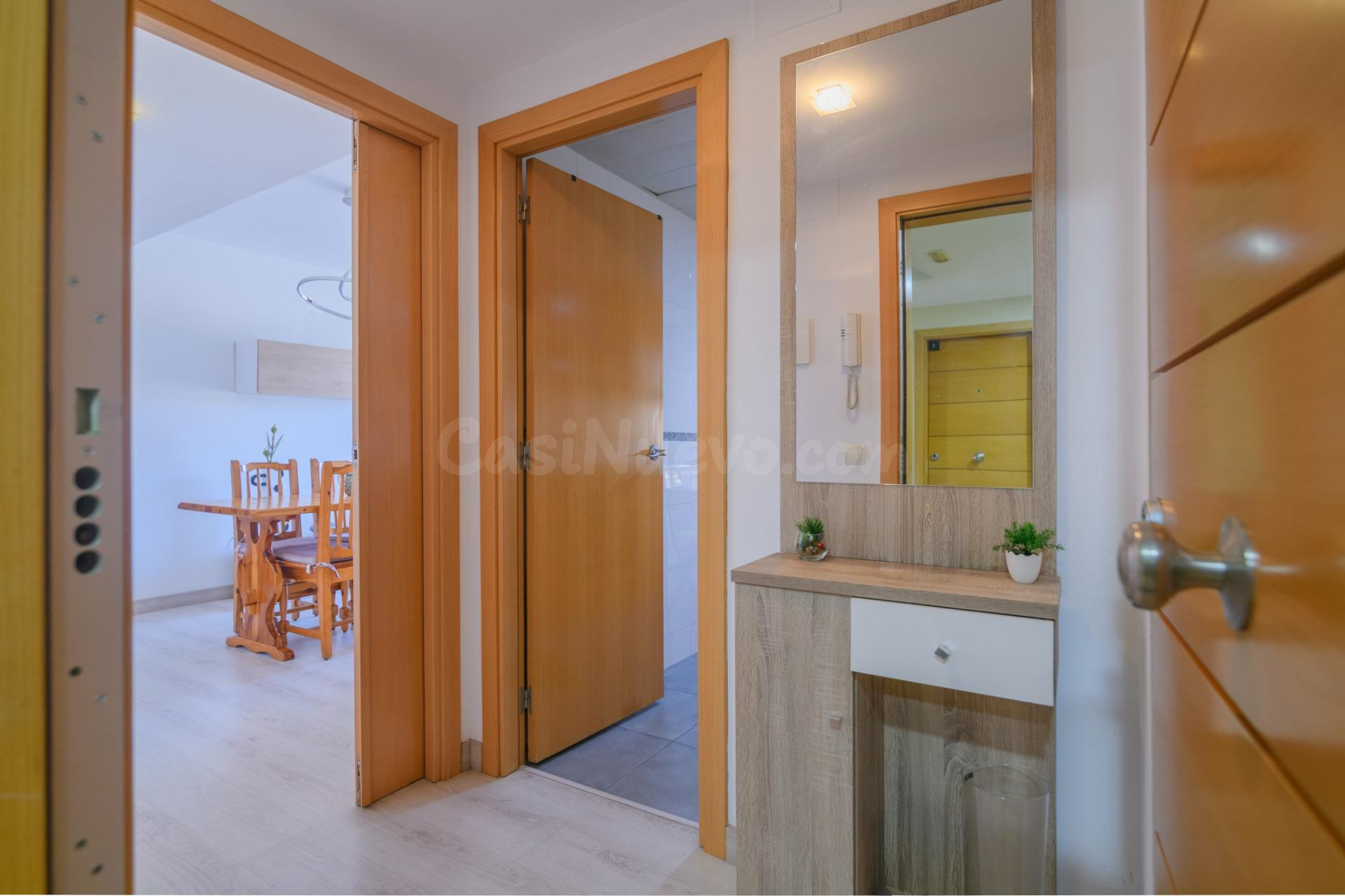 Impecable y céntrico en Manresa: 3 hab, suite y balcón - foto 5