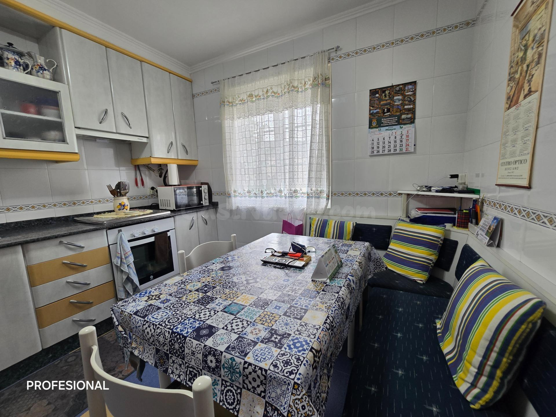 ACOGEDORA CASA CON TERRENO EN BEMBIBRE - foto 2
