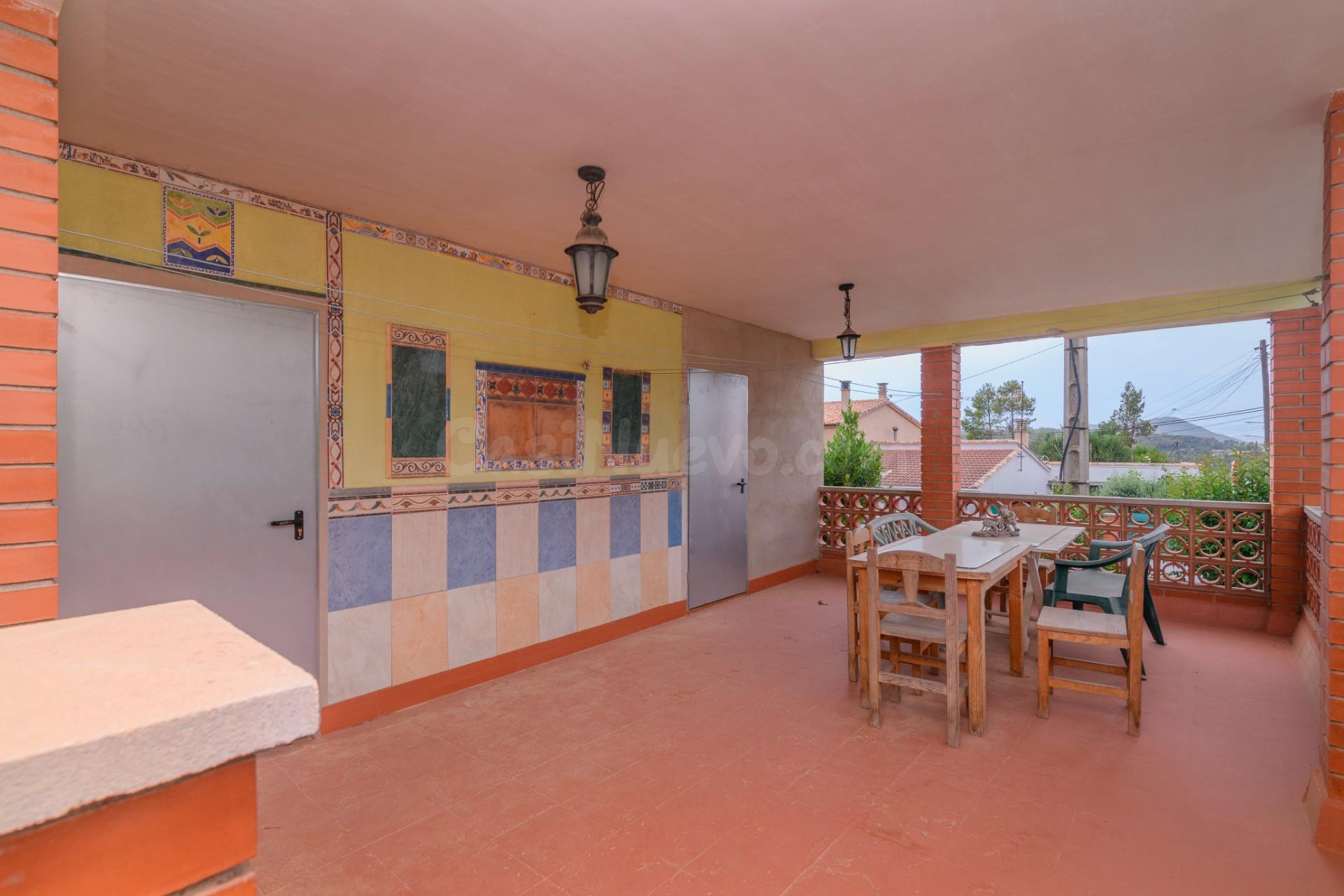 Casa independiente en El Calvet: vida en planta baja, gran p - foto 2