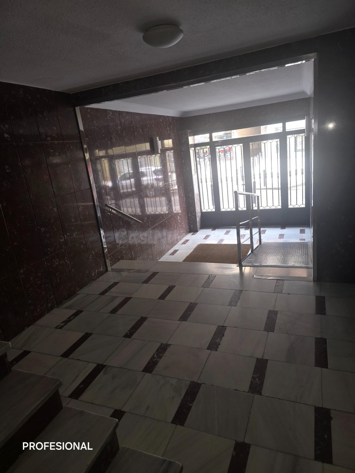 MAGNIFICO PISO EN EL CENTRO DE PONFERRADA. GARAJE OPCIONAL - foto 3