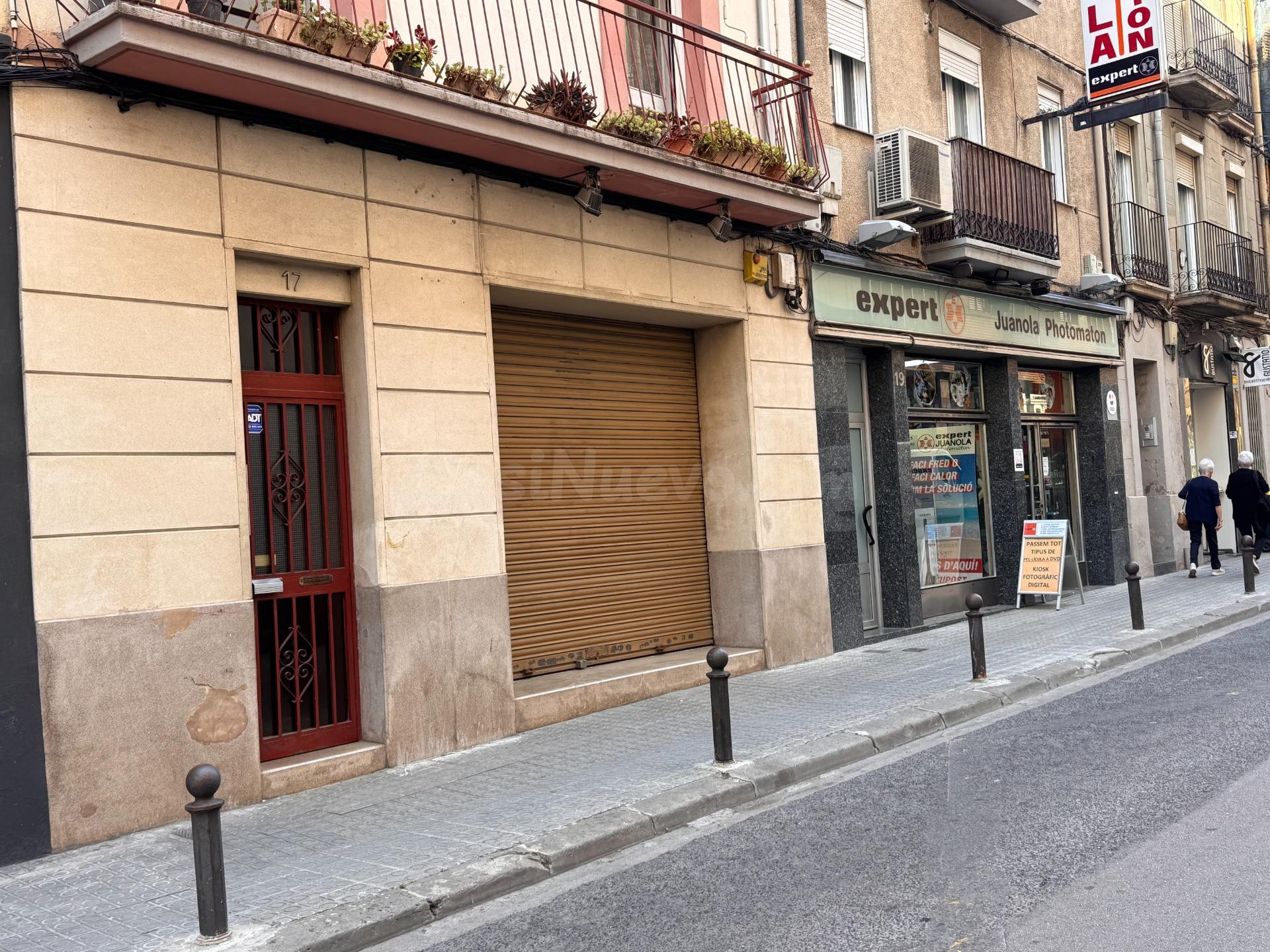 Económico y céntrico local comercial en Manresa - foto 3