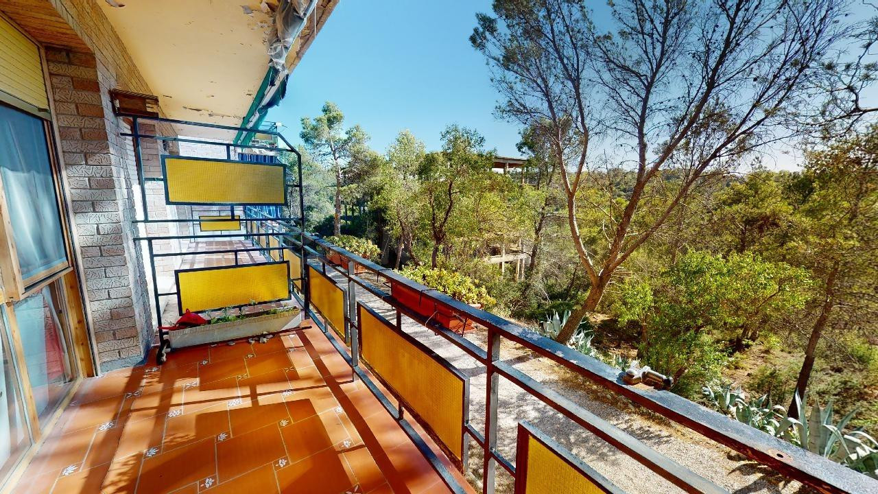 SE VENDE PISO EN URBANIZACIÓN "EL CANTÁBRICO" - foto 3