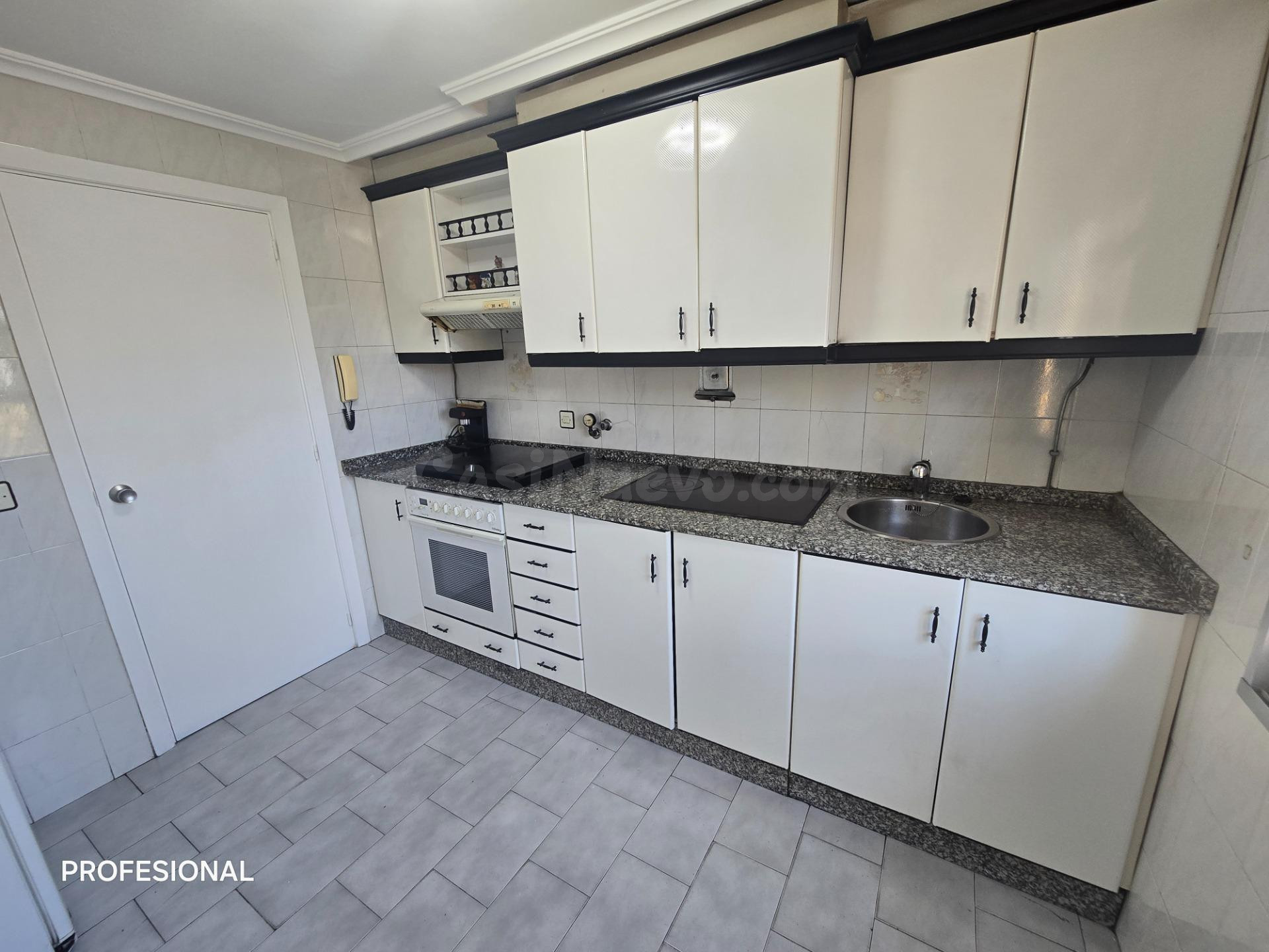 PISO CON BODEGA EN CUBILLOS DEL SIL