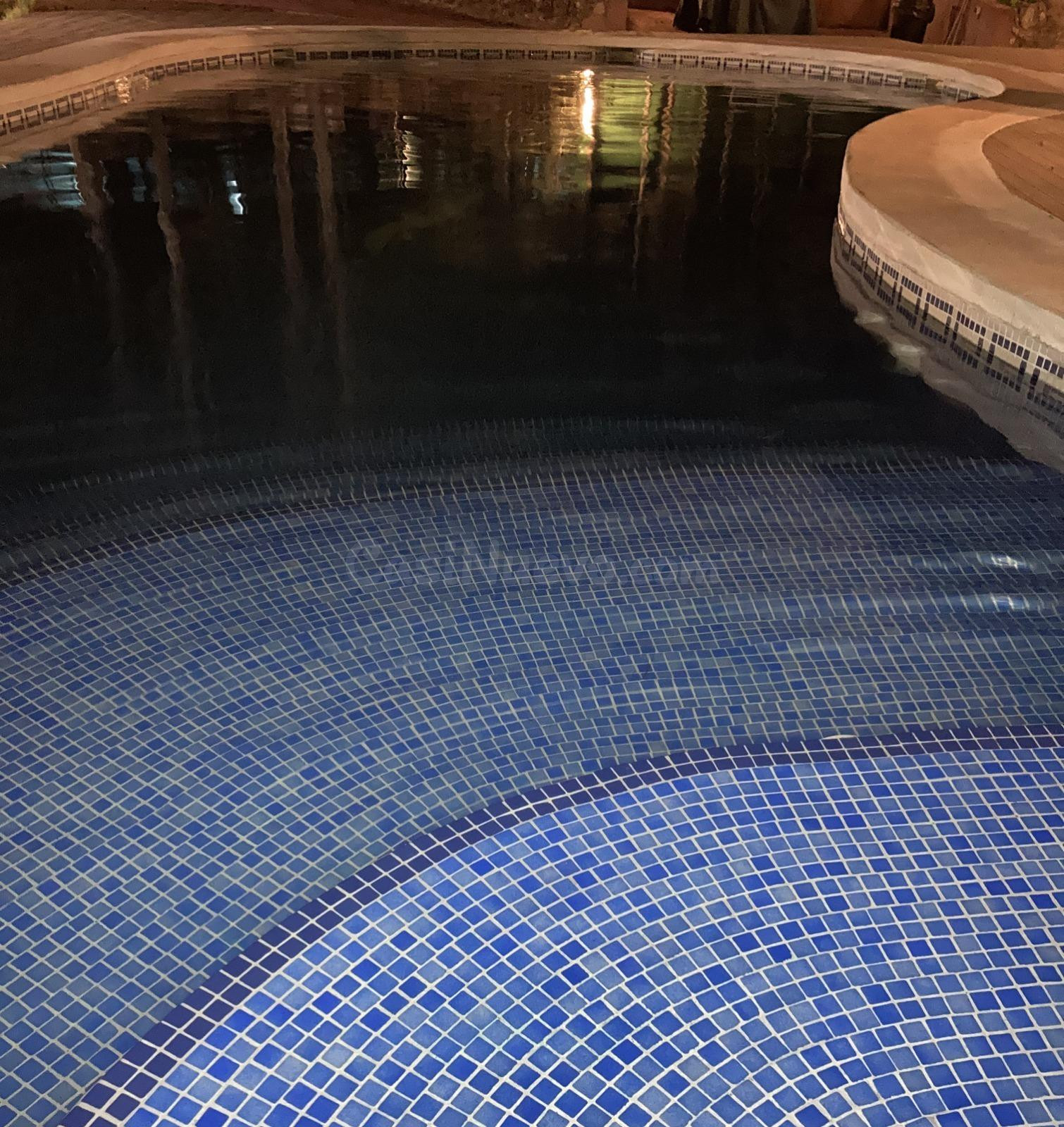 Chalet de una planta con piscina en parcela 990m2 - foto 3