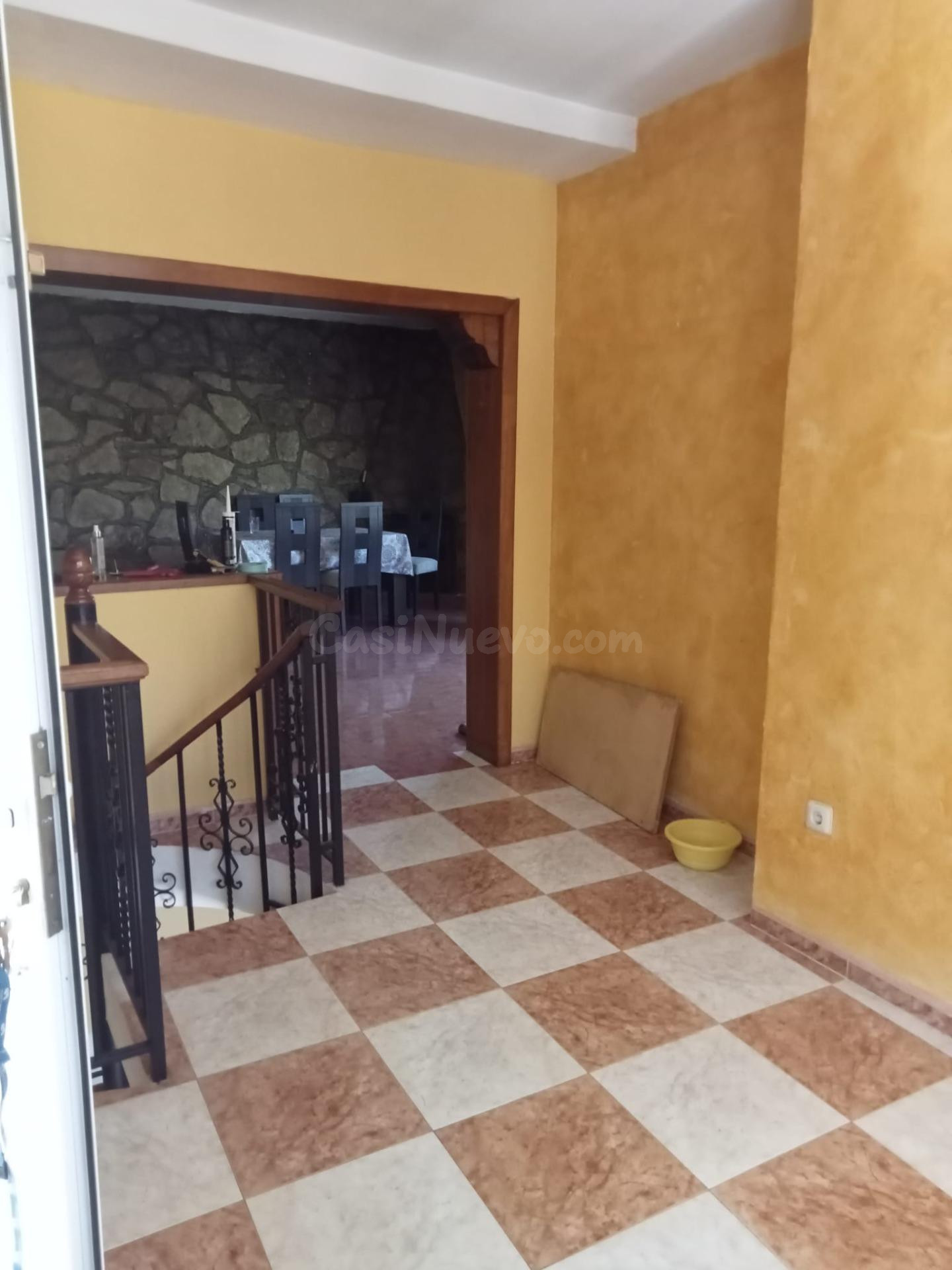 Chalet de dos plantas con piscina en parcela de 1.499 m2 jun - foto 4