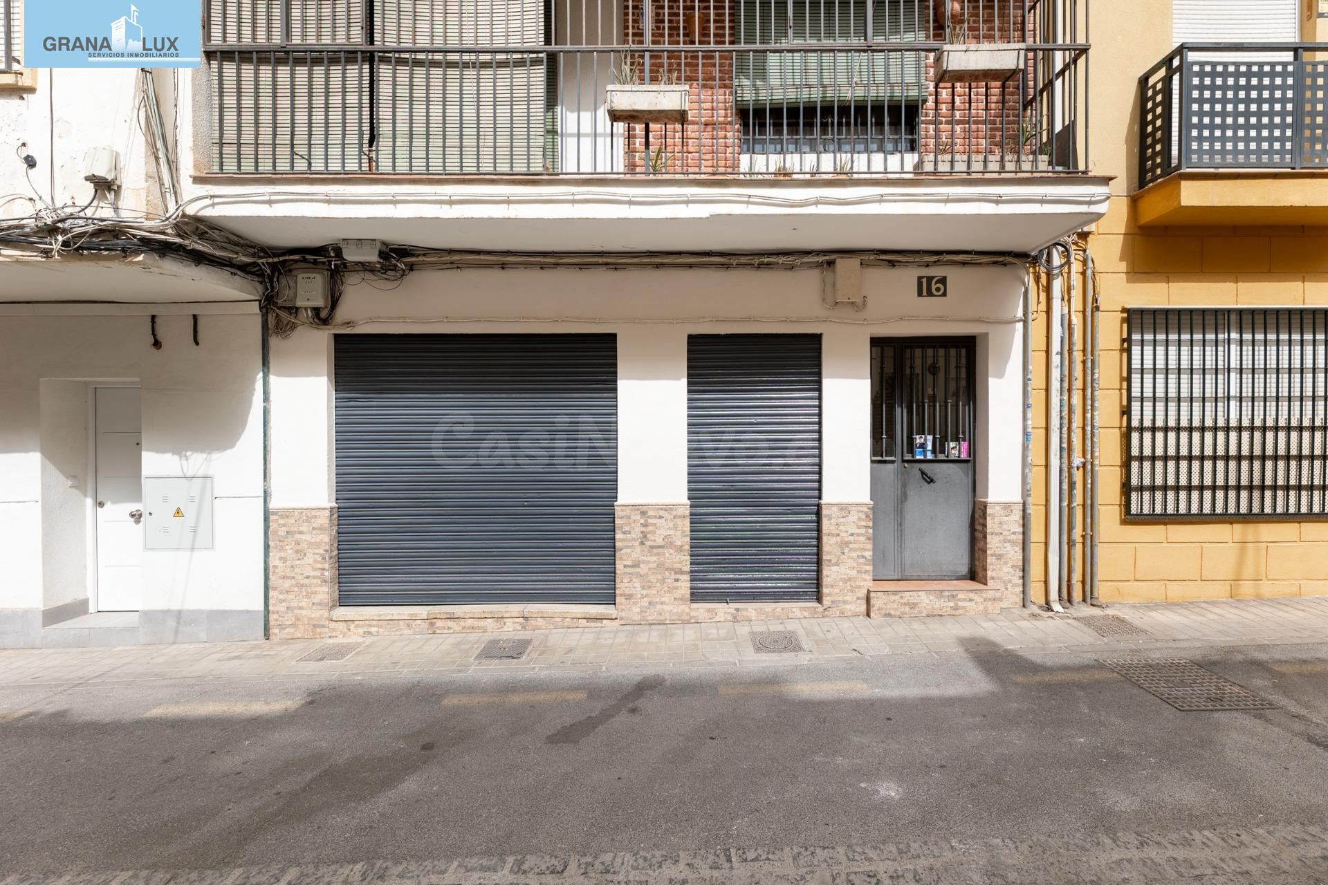 Local Comercial en la Mejor Zona de La Chana - foto 3
