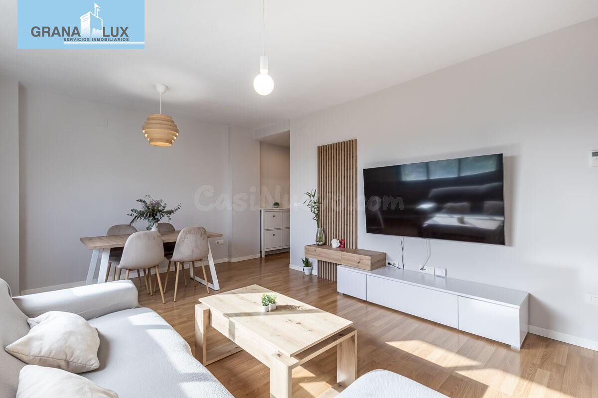 Piso con luz, vistas despejadas y urbanización ideal para fa - foto 5