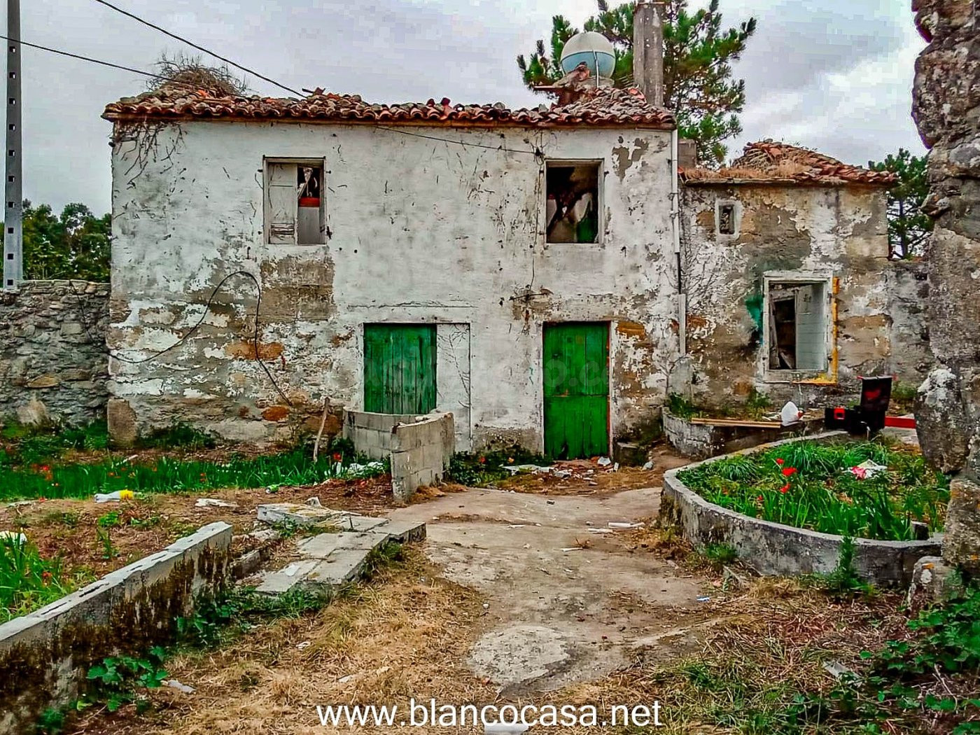 Casa con terreno para reformar a 700m del paseo marítimo de 
