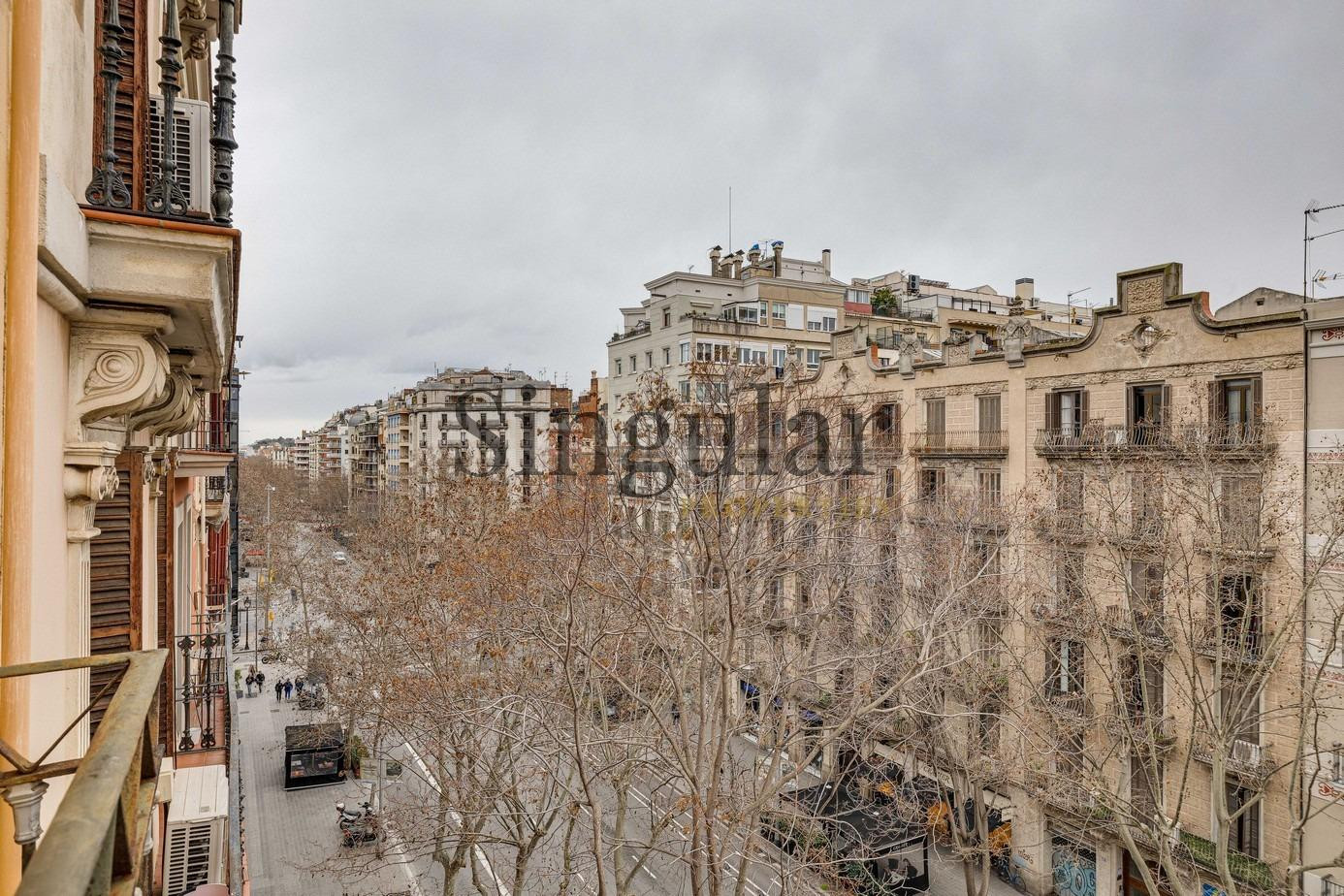 Piso en venta con rentabilidad en el Ensanche Izquierdo.
