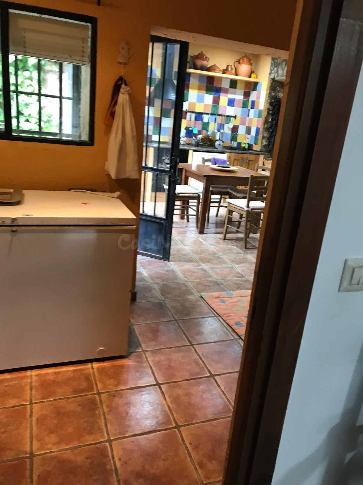 CHALET DE PIEDRA, EN DOS PLANTAS, CON PARCELA DE 5.000M2, CO - foto 4