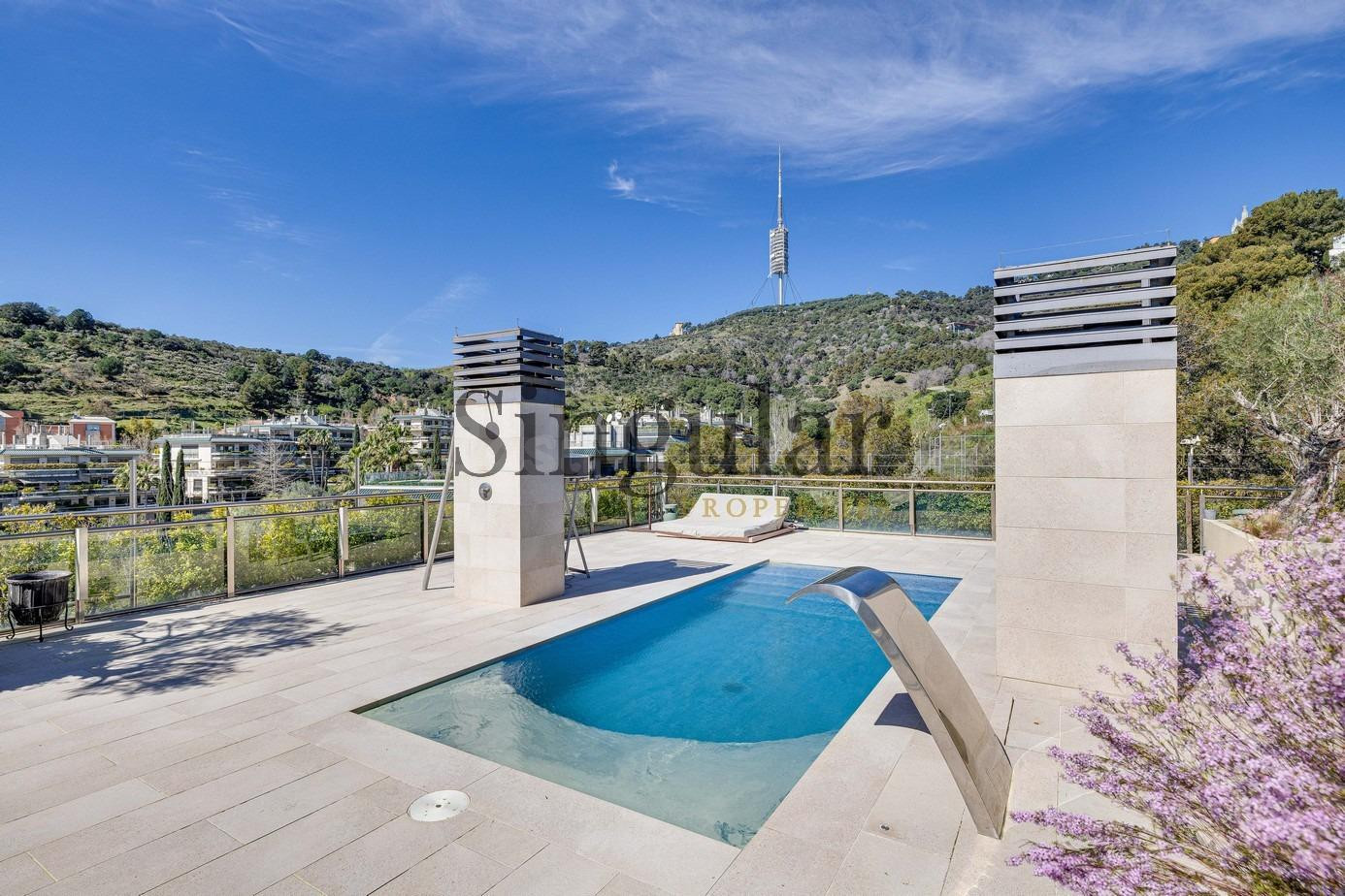 Ático con piscina y vistas espectaculares Bonanova