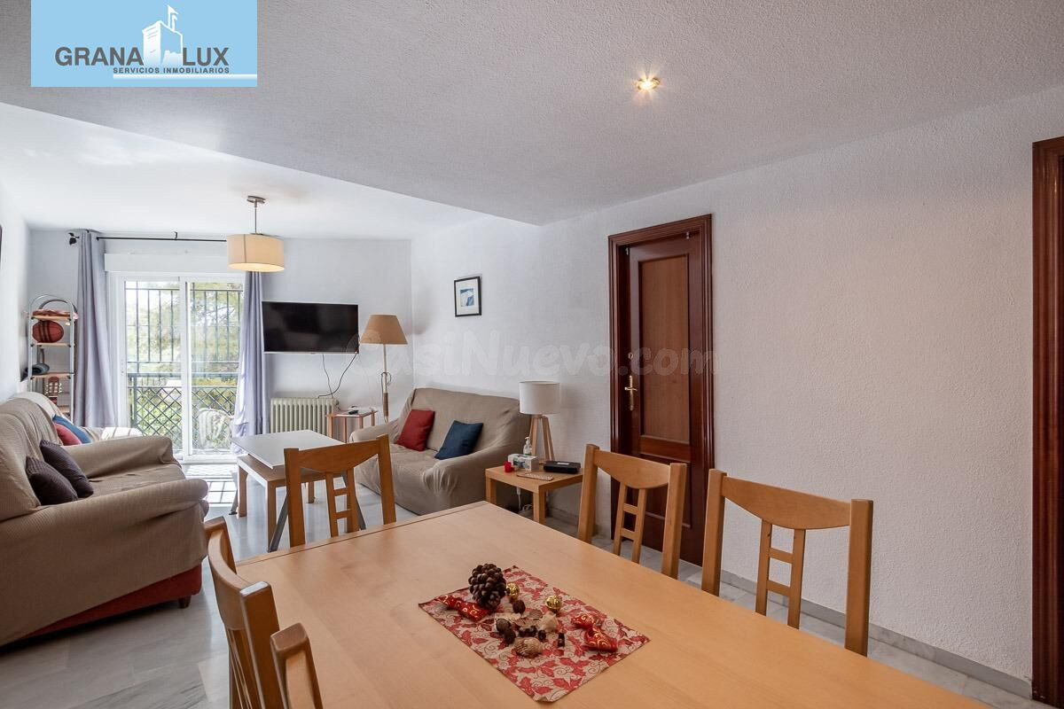 ¡¡Fantástico piso de 7 habitaciones en Bola de Oro!! - foto 2