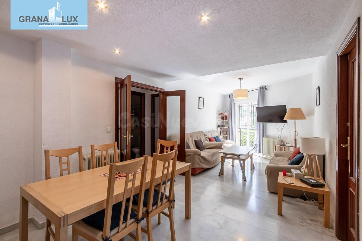 ¡¡Fantástico piso de 7 habitaciones en Bola de Oro!! - foto 3