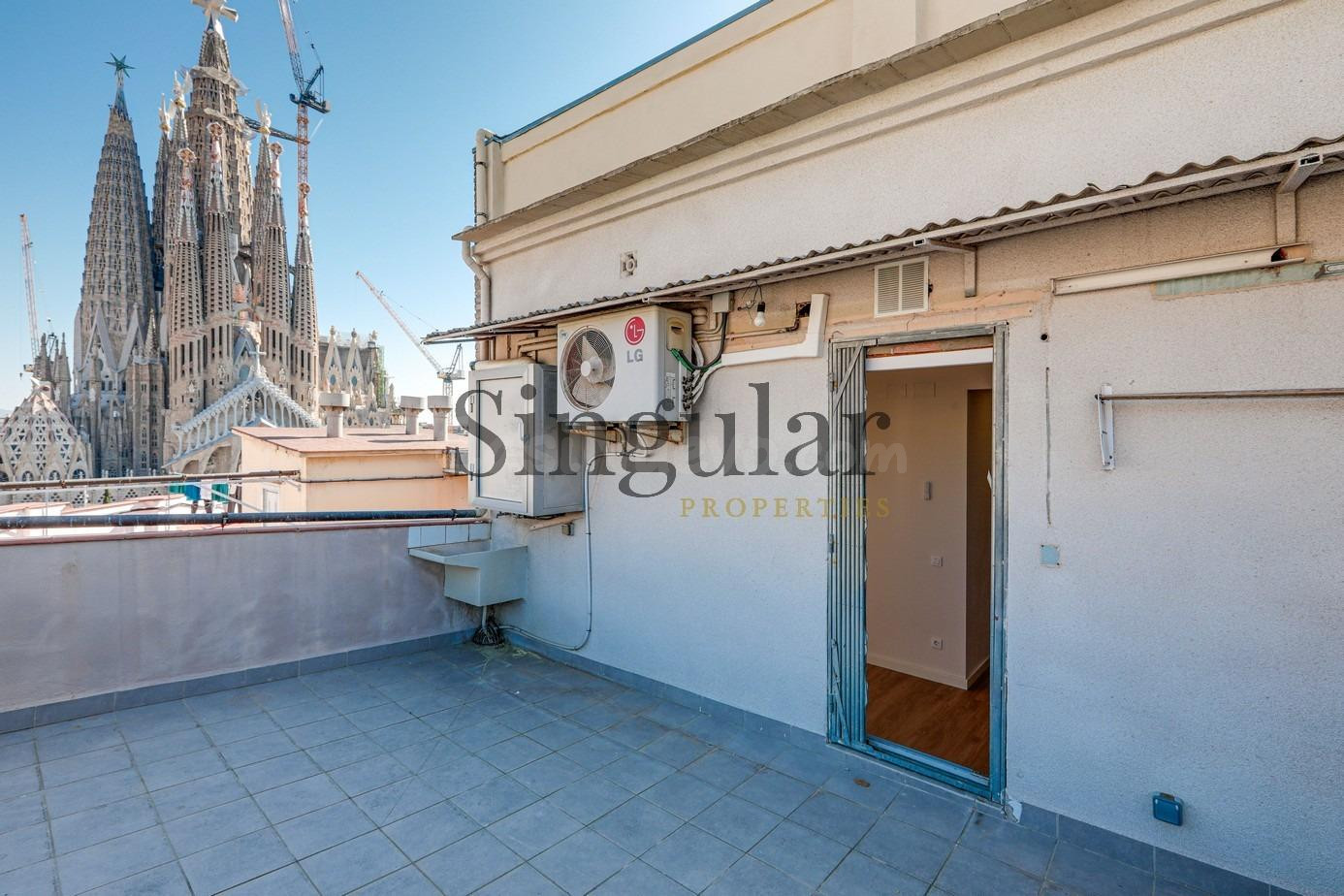 Ático con vistas a la Sagrada Familia