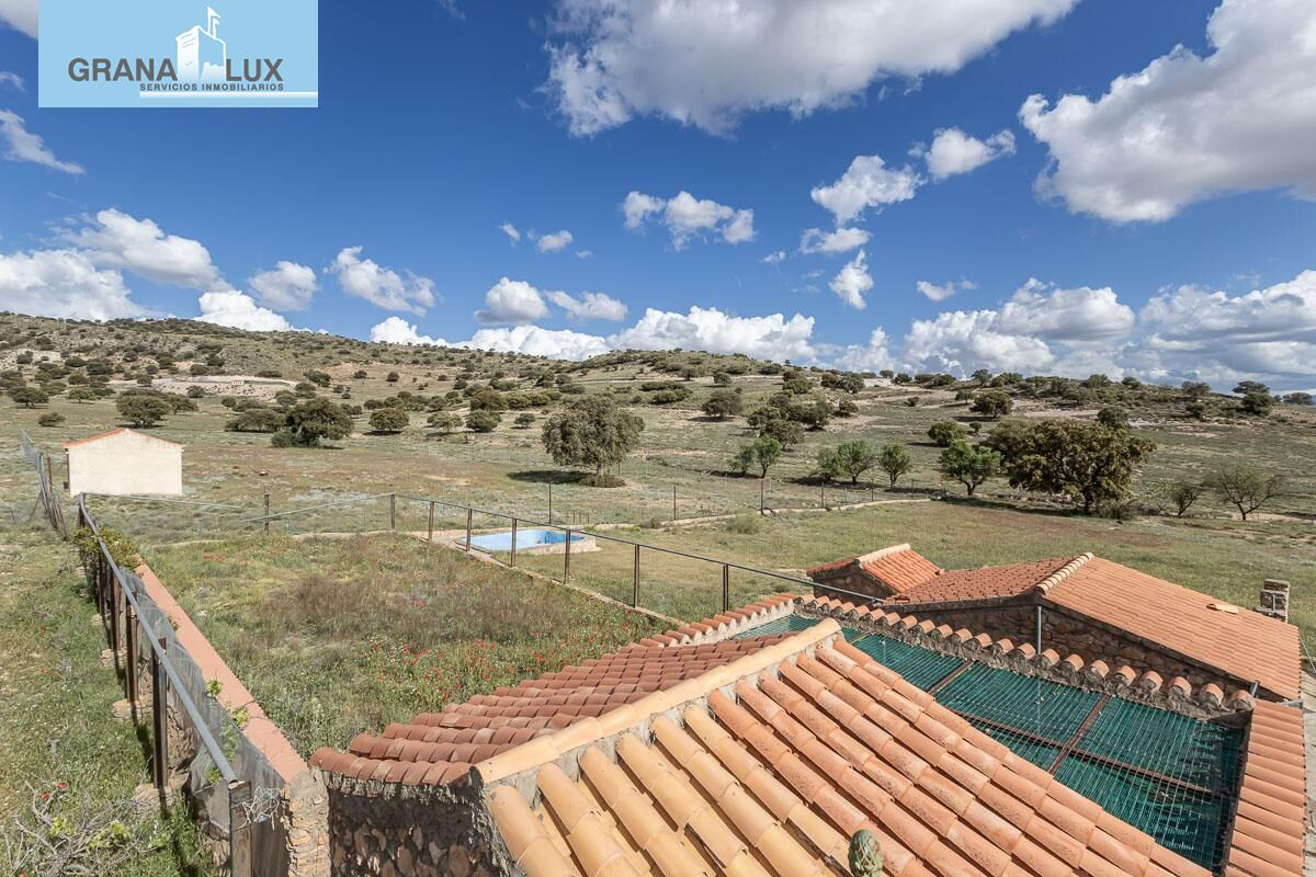 SE VENDE ESPECTACULAR FINCA EL LAUNERO EN GUADIX