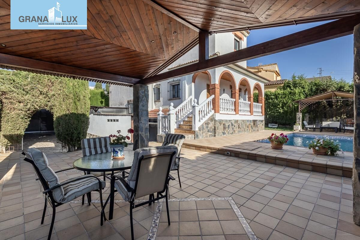 FANTASTICA CASA EN GOJAR - foto 2