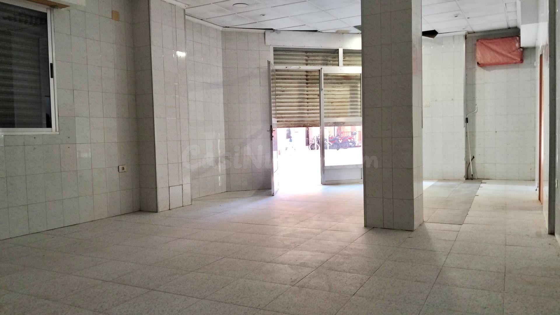 LOCAL COMERCIAL ESQUINERO, ZONA JUAN RAMÓN JIMÉNEZ/GRAN VÍA - foto 2