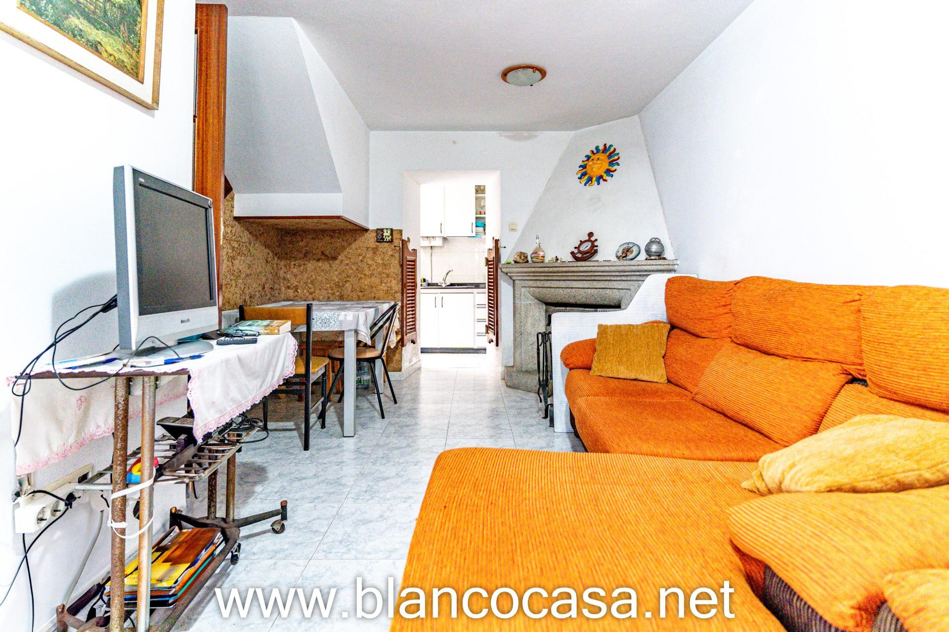 ¡Casa en Corme -Porto(Ponteceso-A Coruña) lista para vivir a solo 220 m de la playa de Arnela por 109.900€!