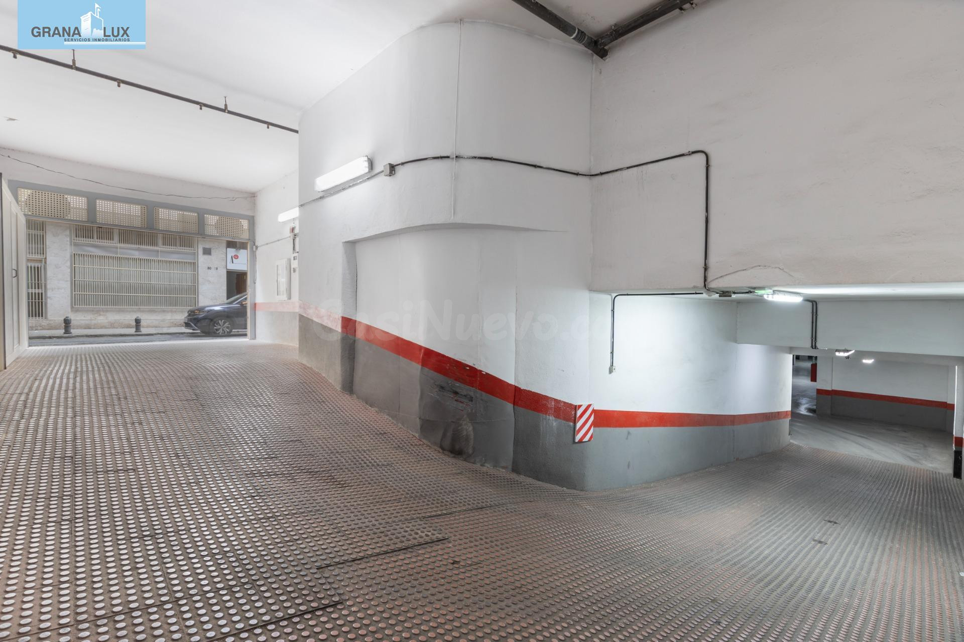 Plaza de garaje en Martín Bohorquez - foto 2