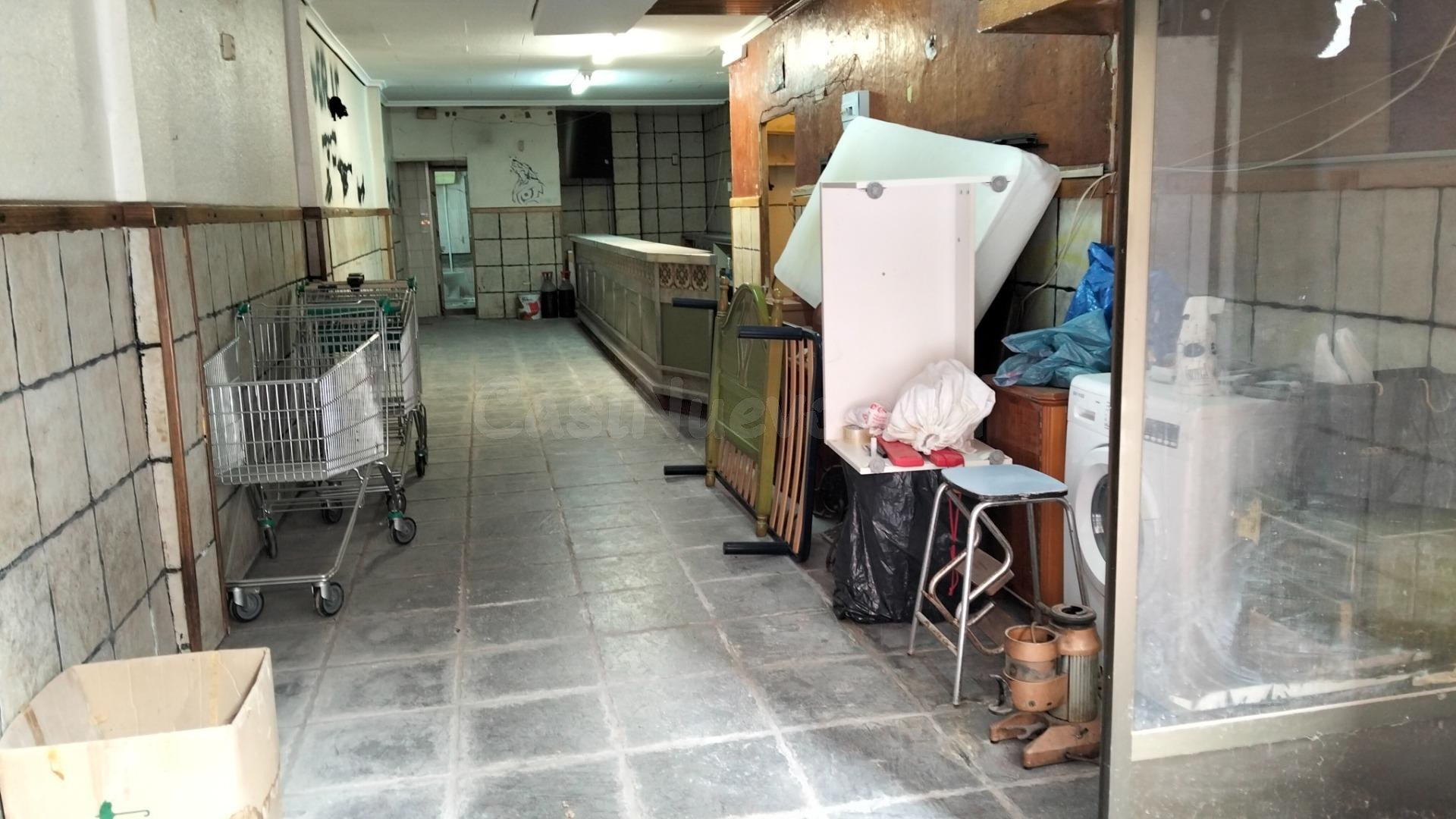 LOCAL COMERCIAL CON SALIDA DE HUMOS EN ZONA, ALCALDE TÁRREGA - foto 2