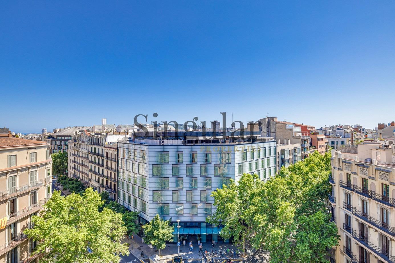Ático con terraza de 20 m2 y vistas en la Dreta de l'Eixampl - foto 3