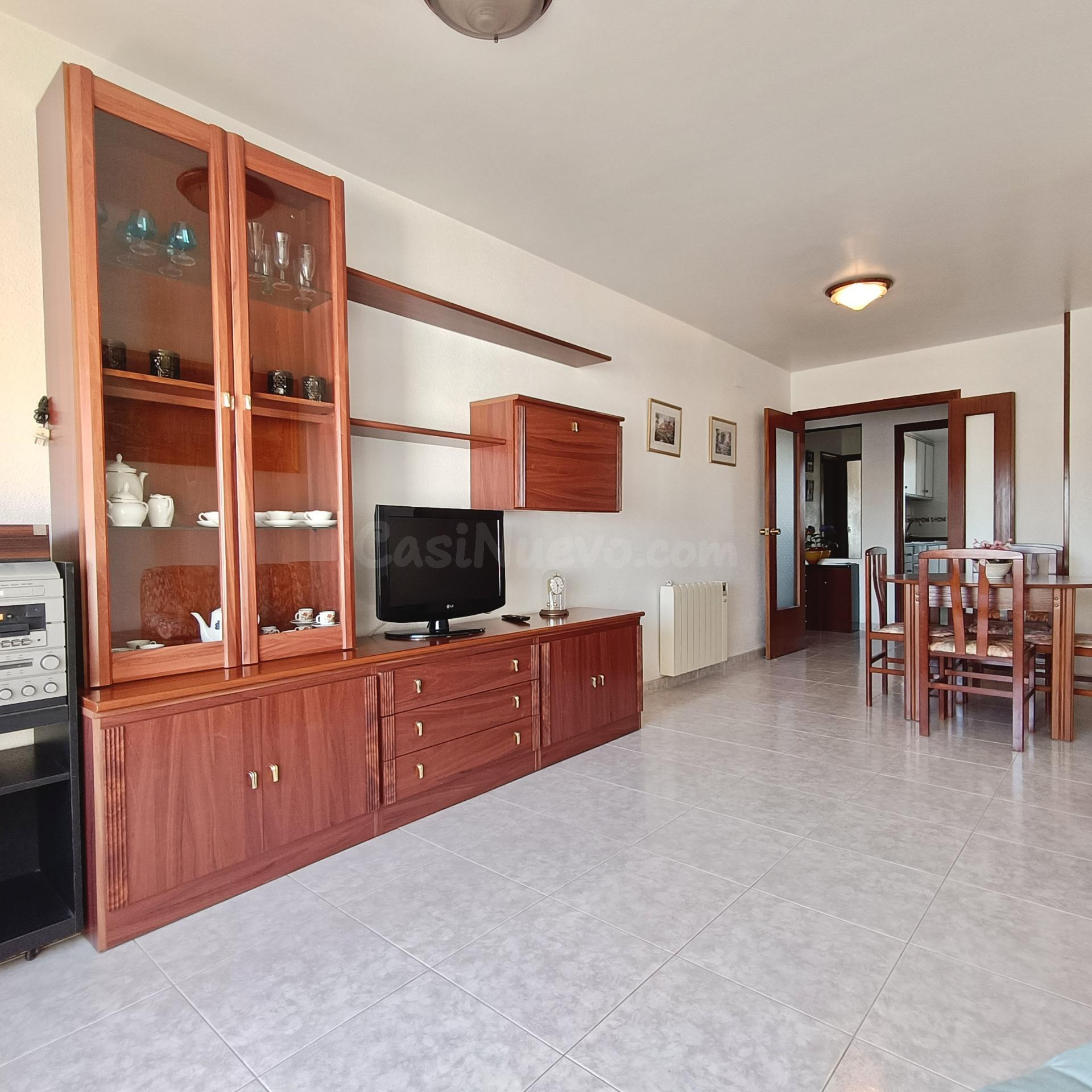 MAGNÍFICO PISO DE TRES DORMITORIOS Y DOS BAÑOS, CON PARKING  - foto 2