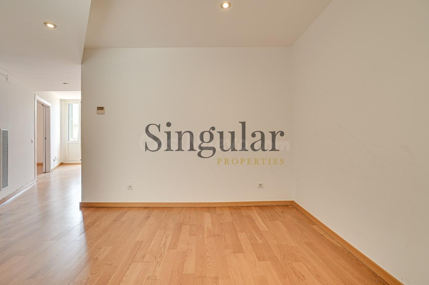 Singular Properties presenta esta elegante vivienda en finca - foto 2