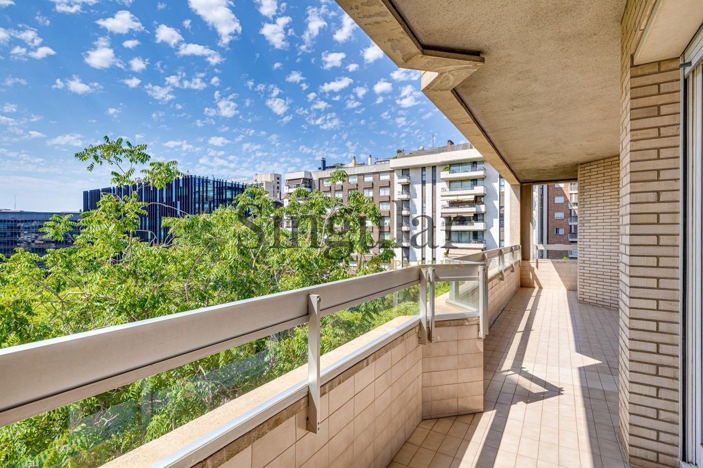 Exclusiva vivienda en planta alta, completamente exterior, c - foto 3
