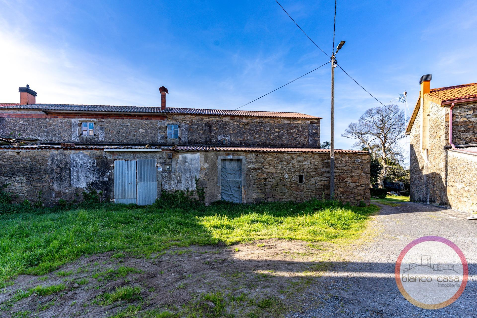 CASA para REFORMAR + TERRENO  POR 76.900 €  en LARACHA (A Co - foto 2