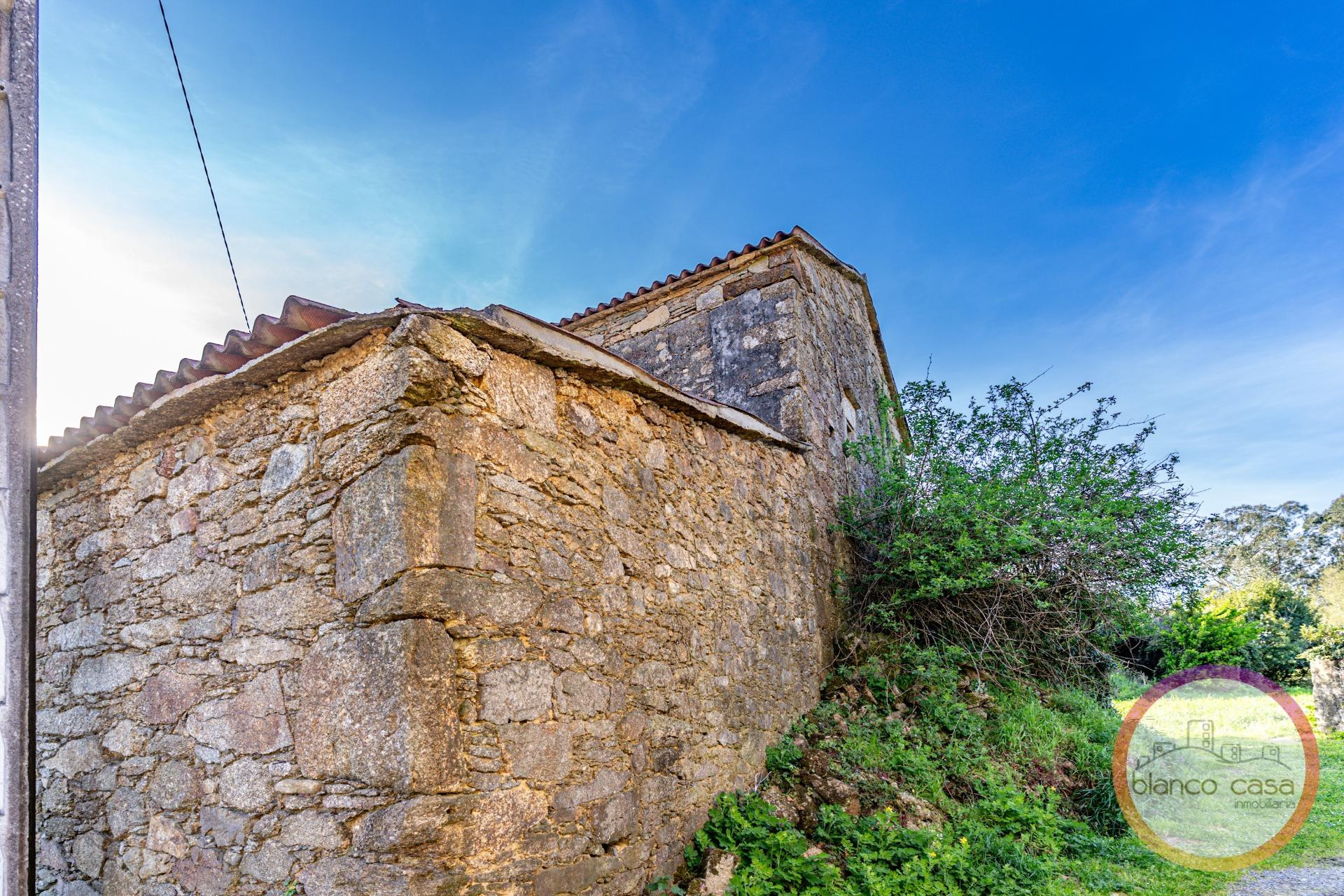 CASA para REFORMAR + TERRENO  POR 76.900 €  en LARACHA (A Co - foto 4