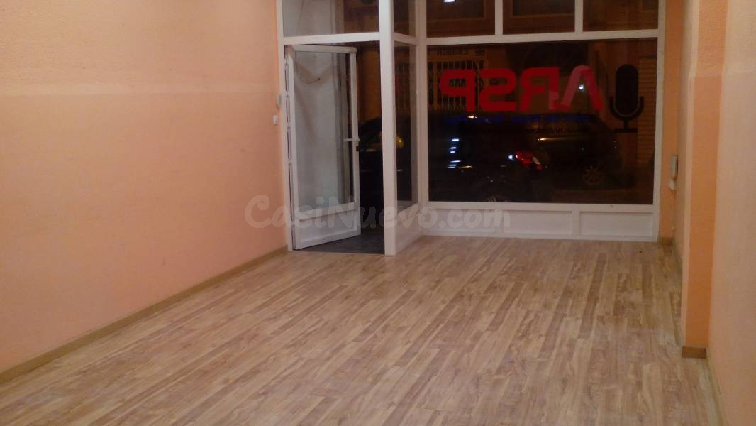 Local comercial en alquiler junto Estación de autobuses y Pa - foto 3