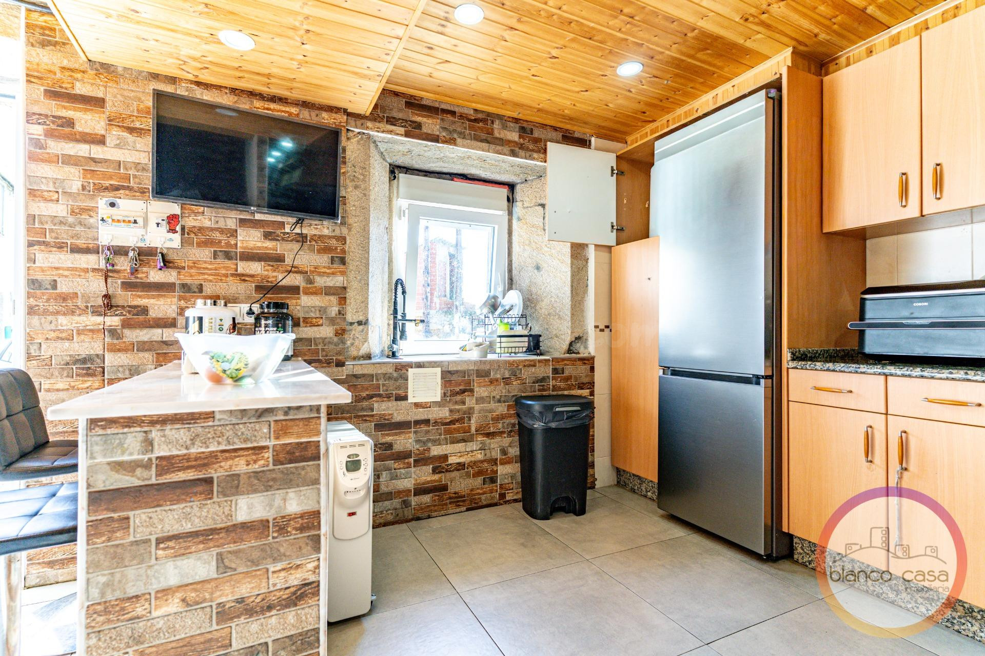 CASA + ALPENDRE + TERRENO por SOLO 99.990€ a 6,3km de Corist - foto 3