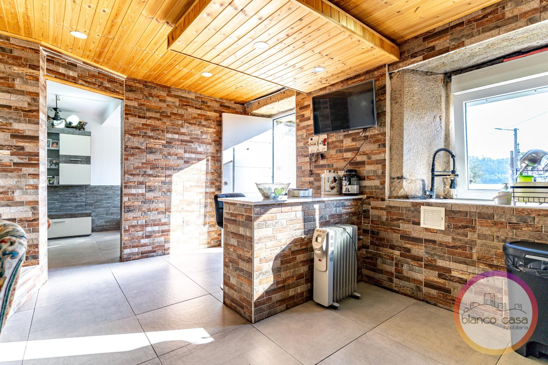 CASA + ALPENDRE + TERRENO por SOLO 99.990€ a 6,3km de Corist - foto 5