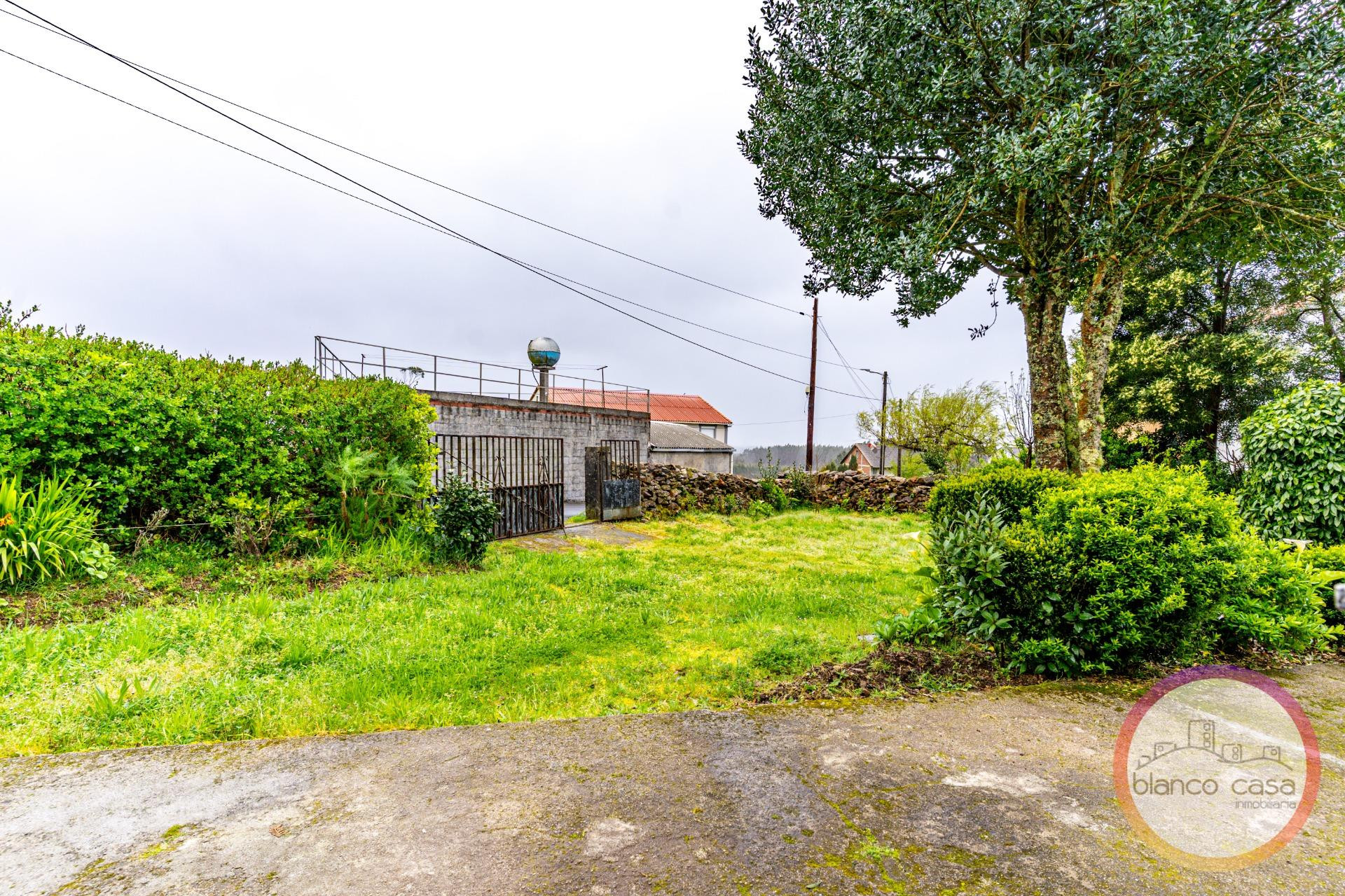¡CASA para ENTRAR a VIVIR con 2.147 m2 de TERRENO por SOLO 8 - foto 2