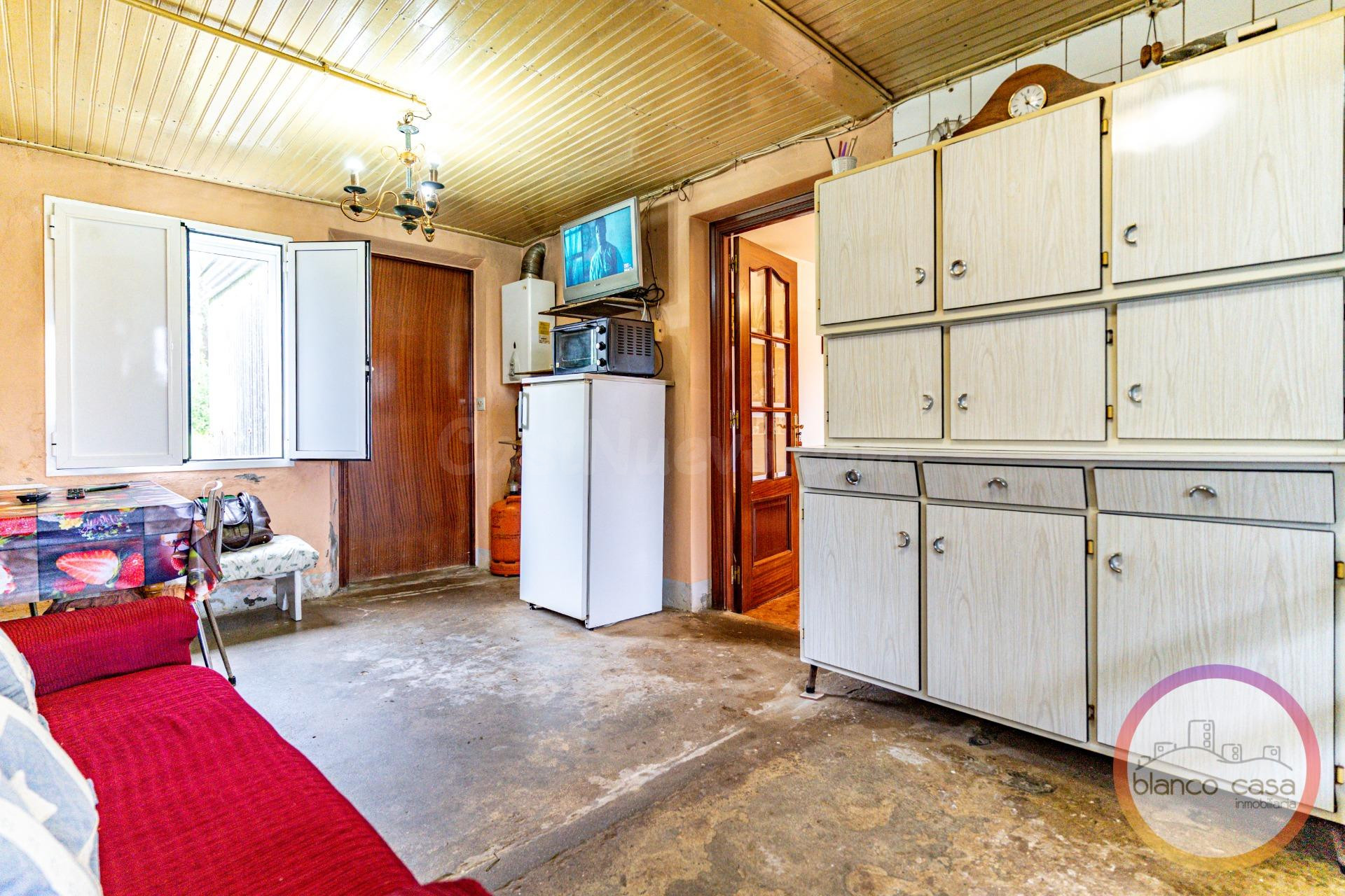 ¡CASA para ENTRAR a VIVIR con 2.147 m2 de TERRENO por SOLO 8 - foto 5