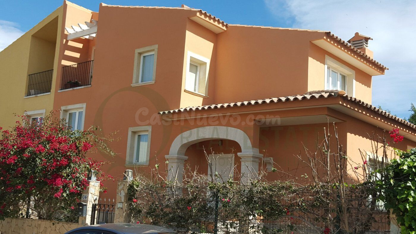 EXCLUSIVO CHALET EN ALQUILER EN LA ZONA DEL GOLF EN PLAYA DE - foto 3