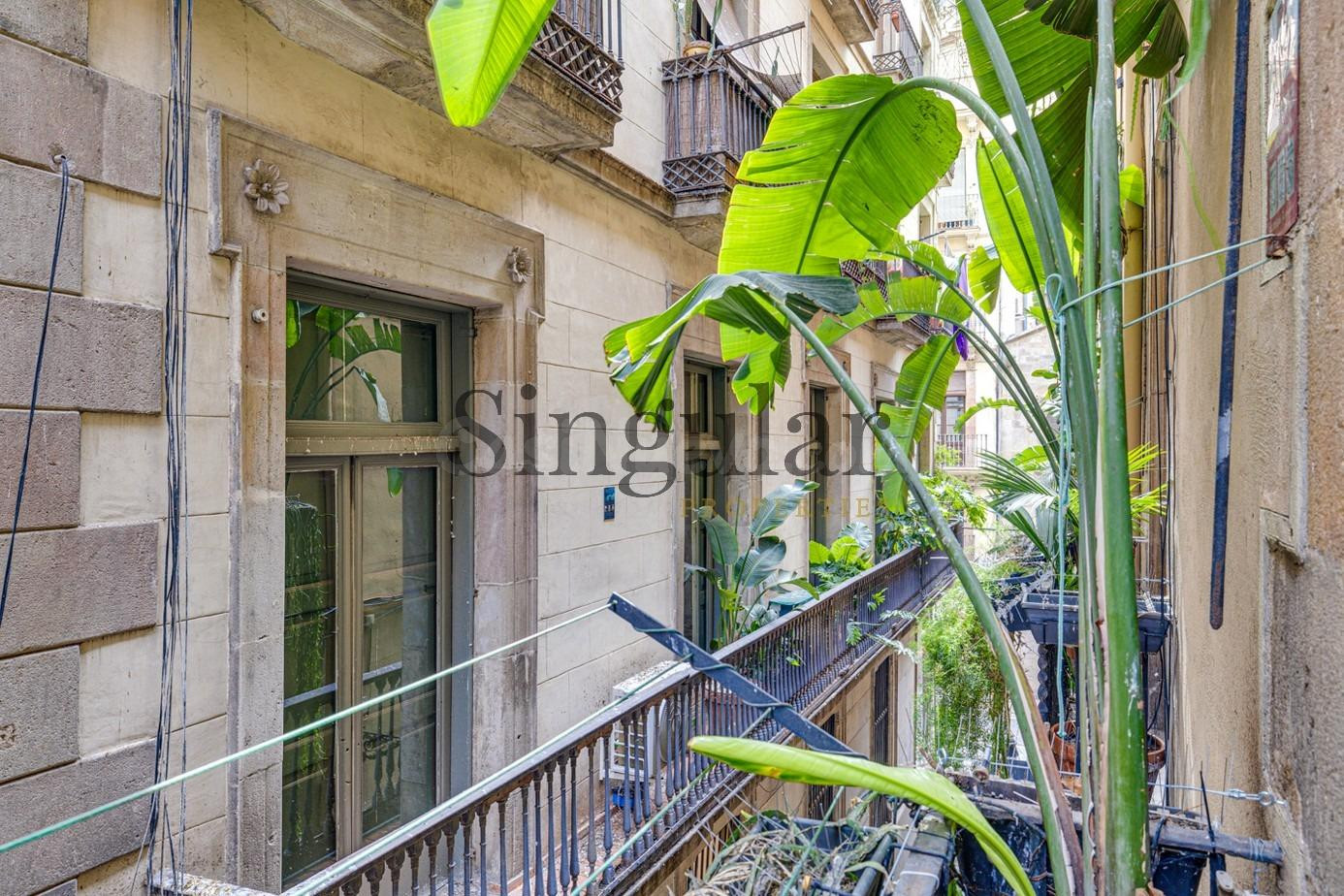 Planta principal en edificio catalogado - foto 4